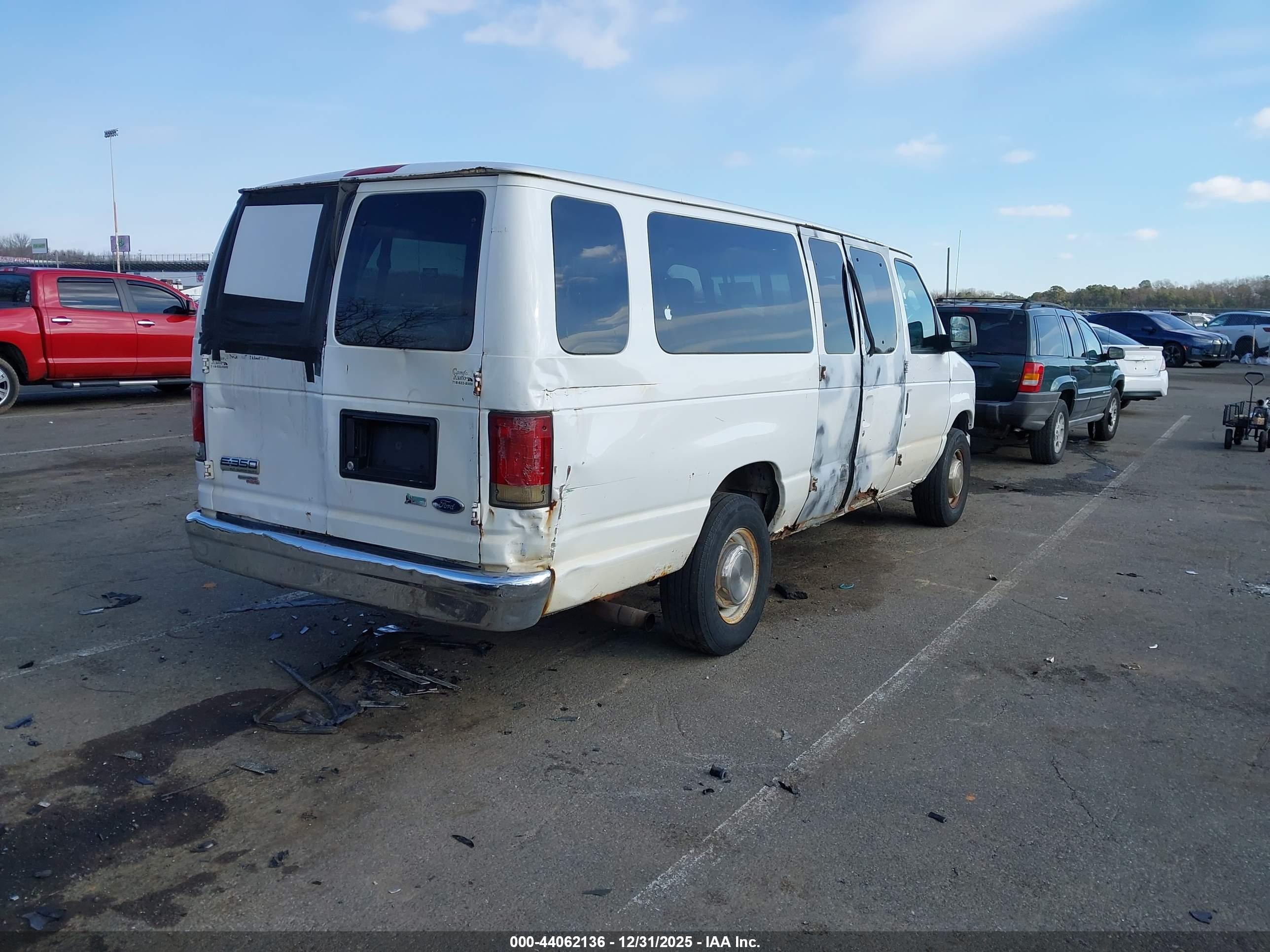FORD E-350 image 4