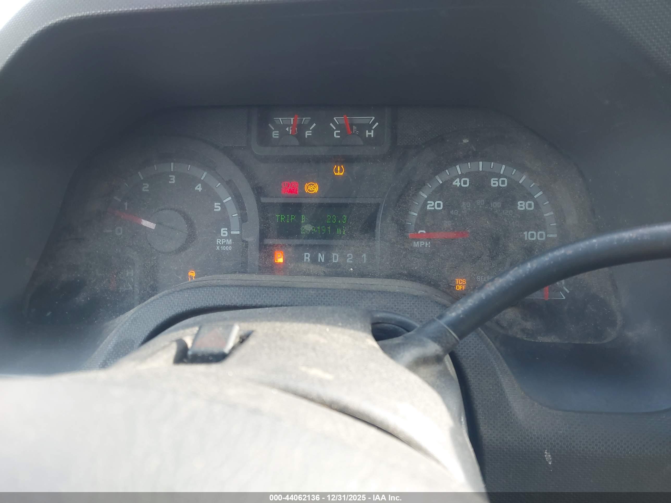 FORD E-350 image 7