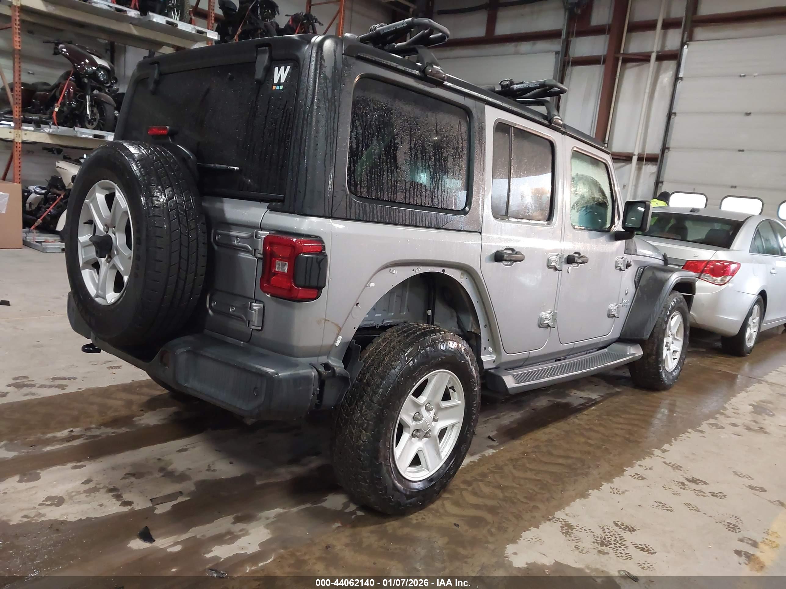 JEEP WRANGLER image 4