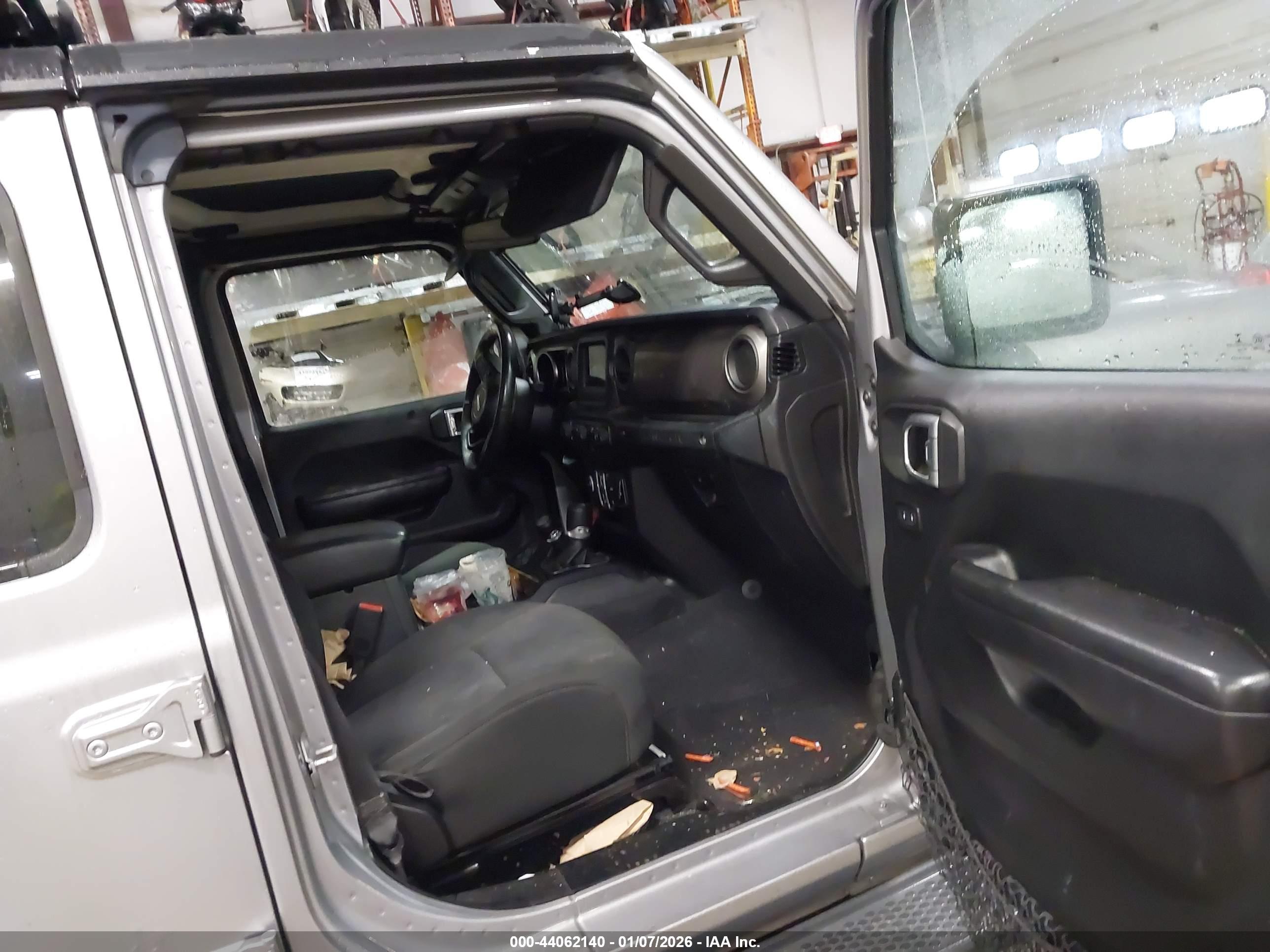 JEEP WRANGLER image 5