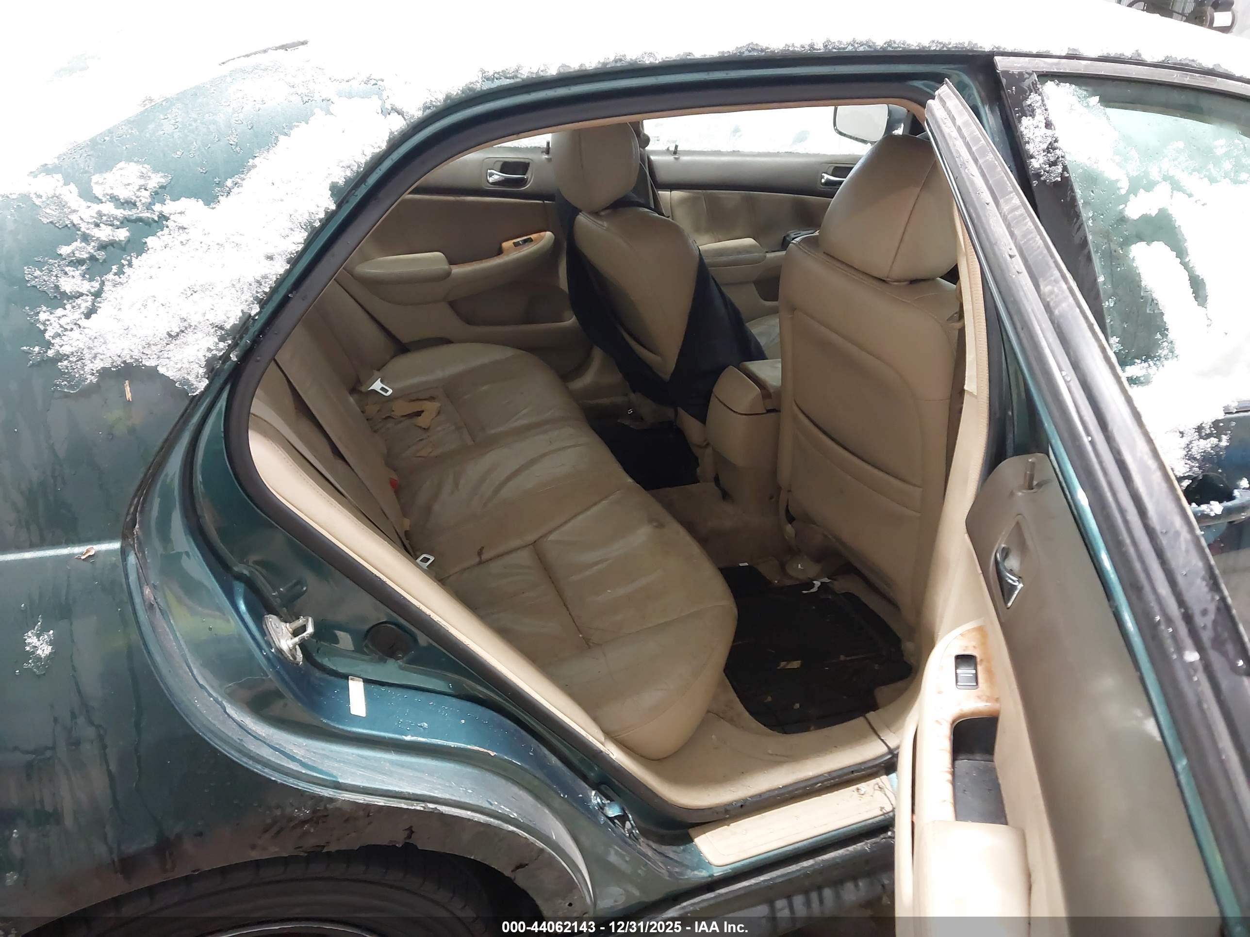 HONDA ACCORD image 8
