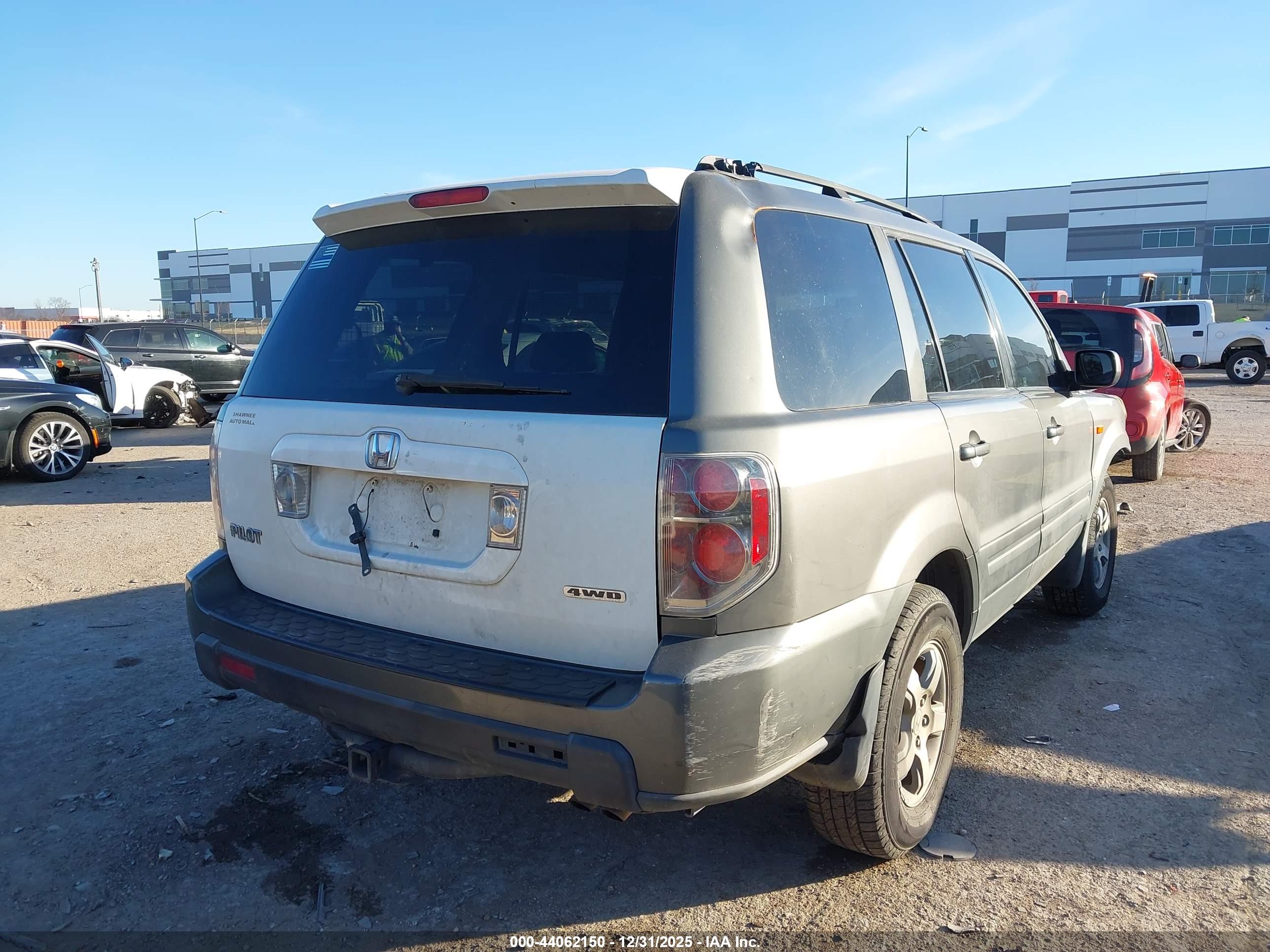 HONDA PILOT image 4