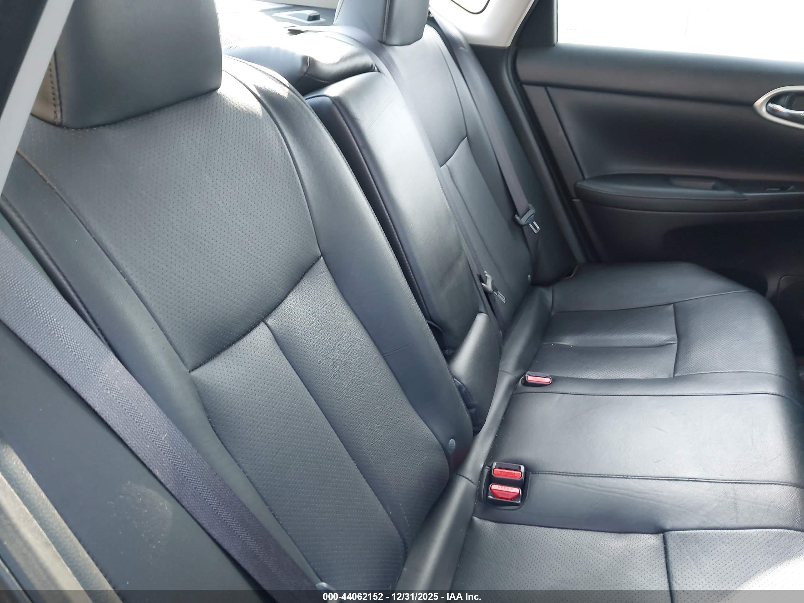 NISSAN SENTRA image 8