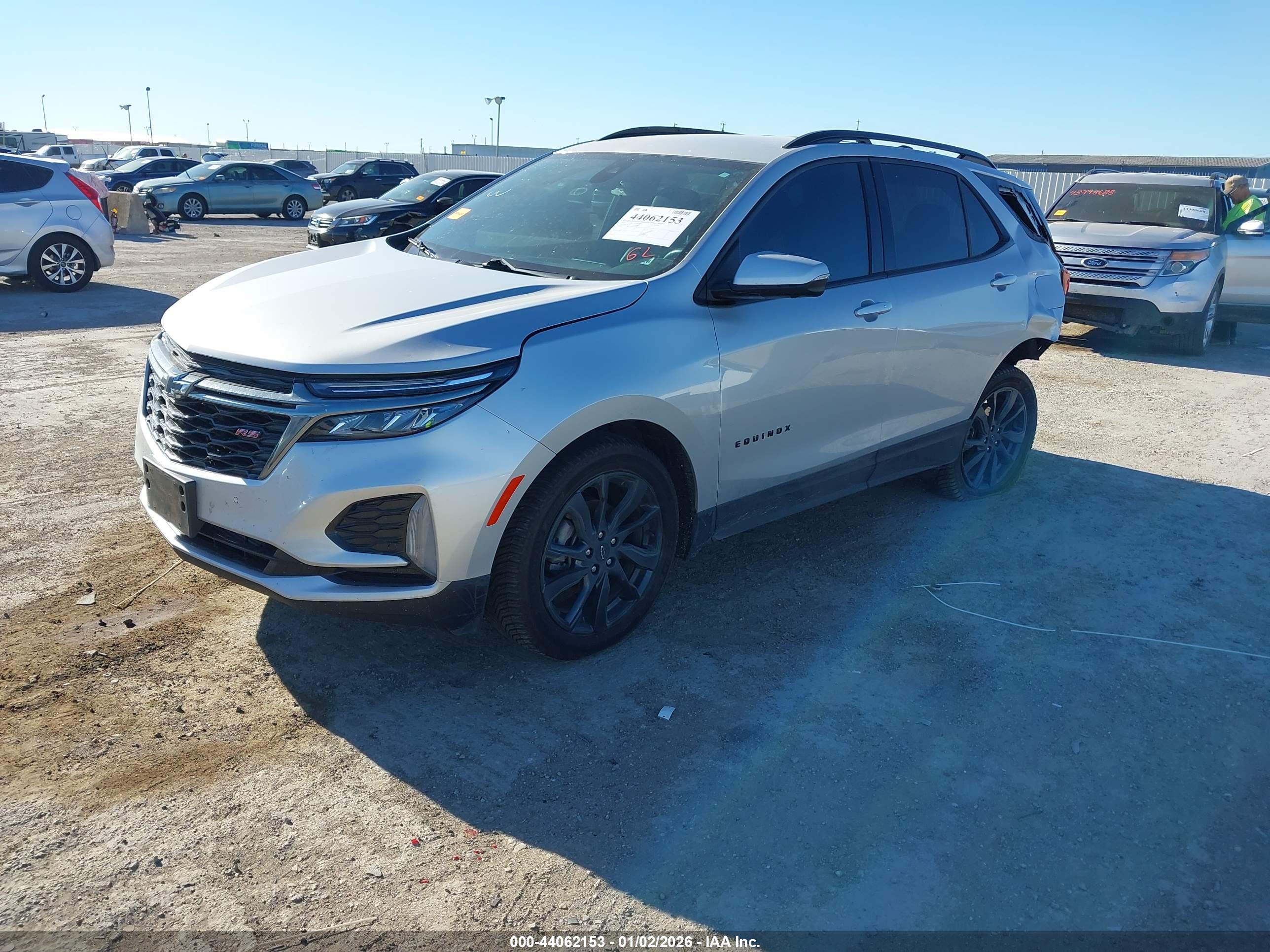 CHEVROLET EQUINOX image 2