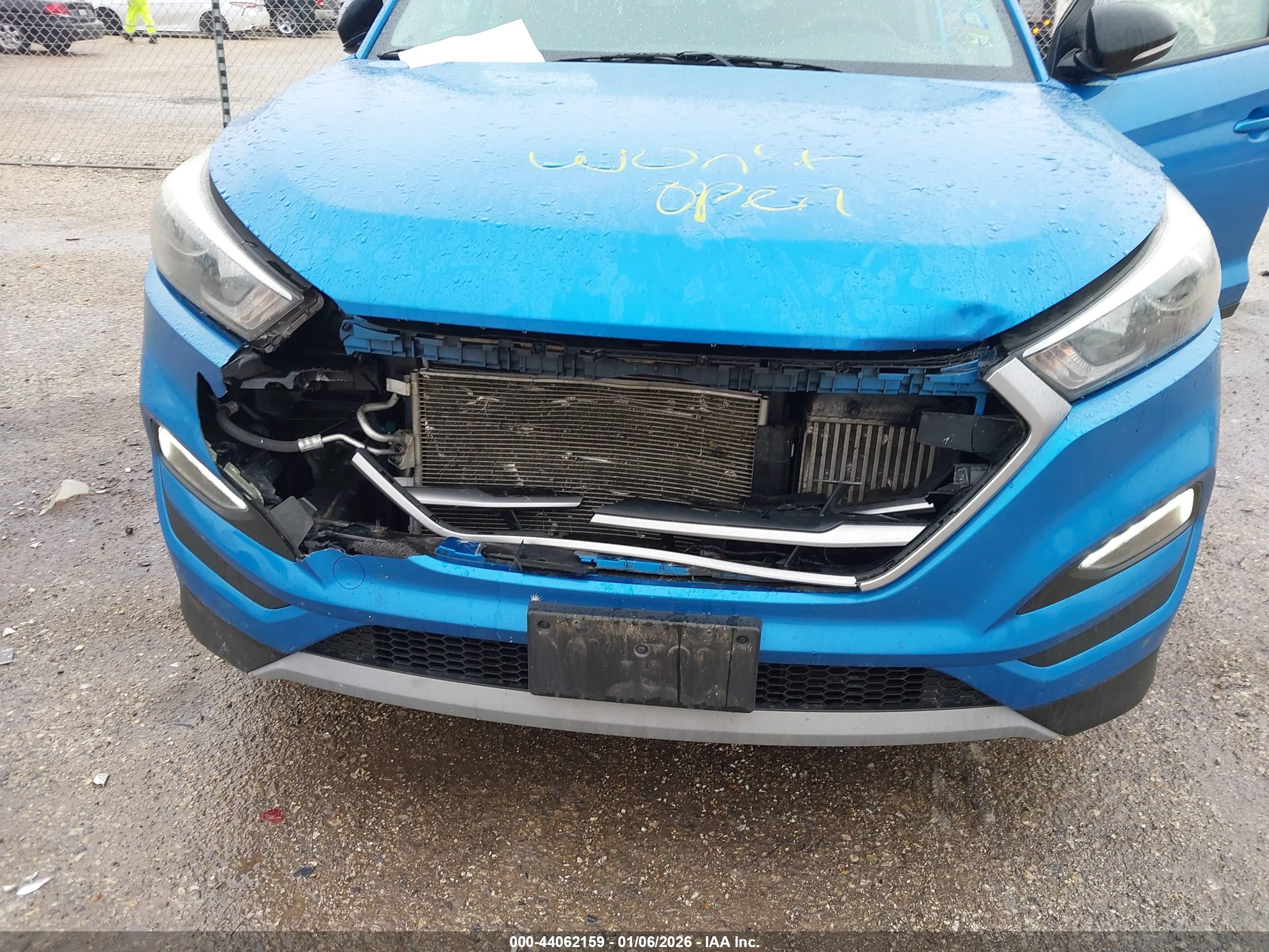 HYUNDAI TUCSON image 6