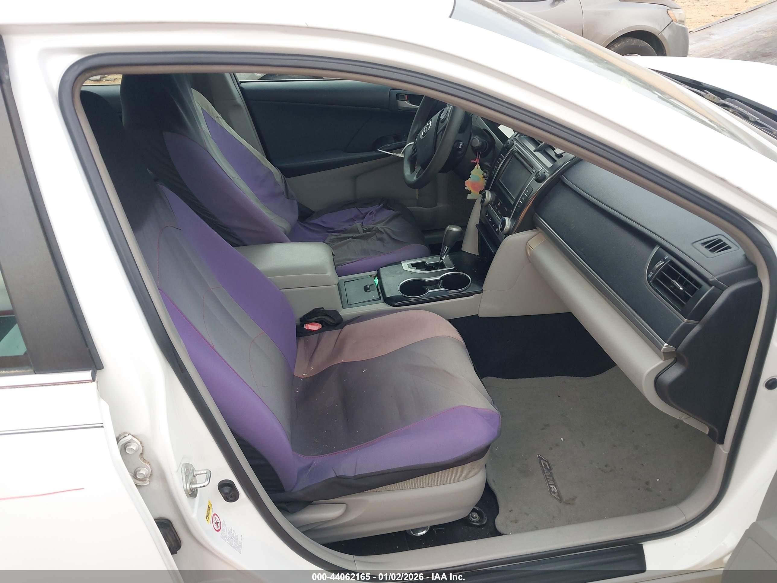TOYOTA CAMRY image 5