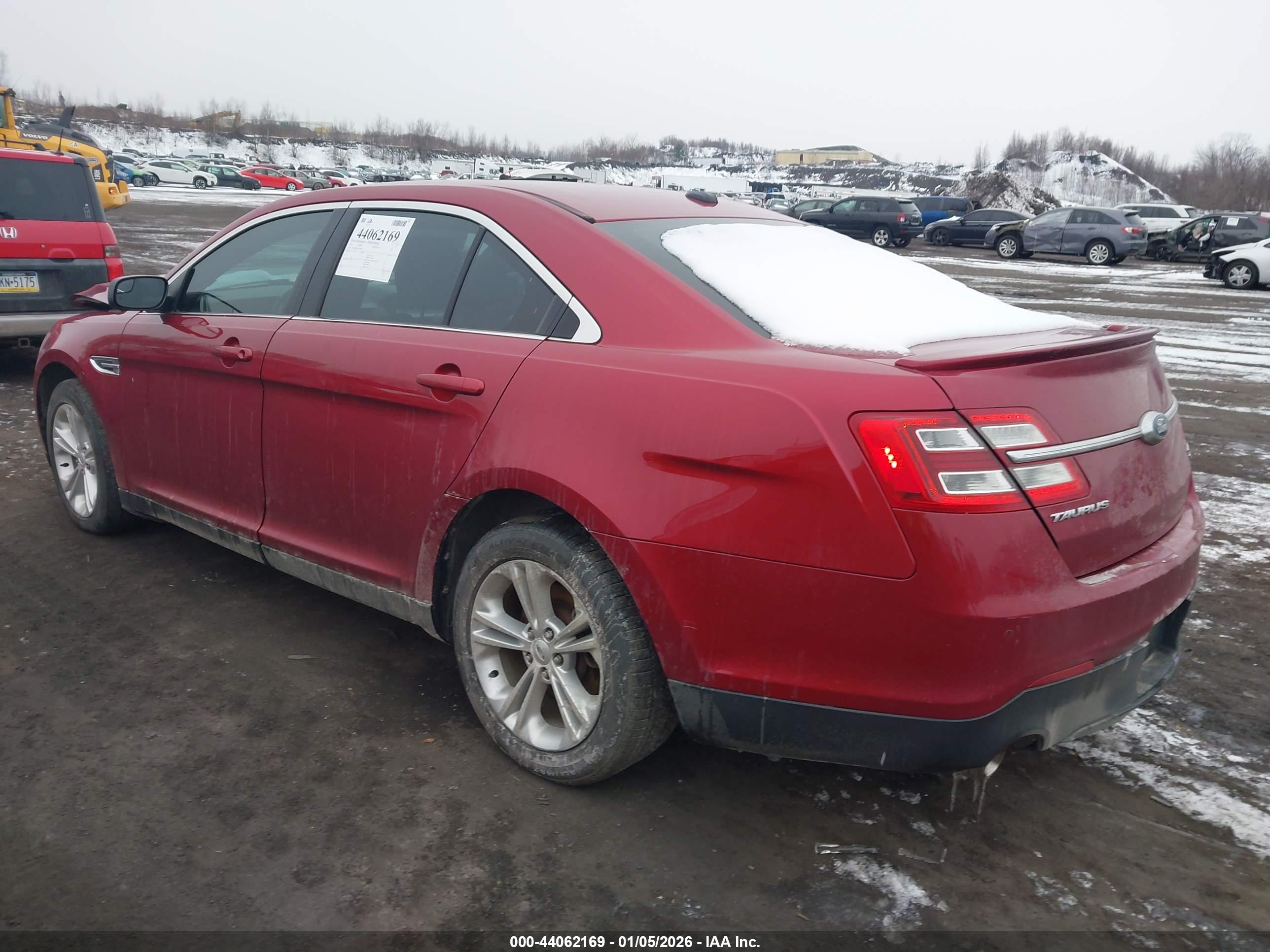 FORD TAURUS image 3