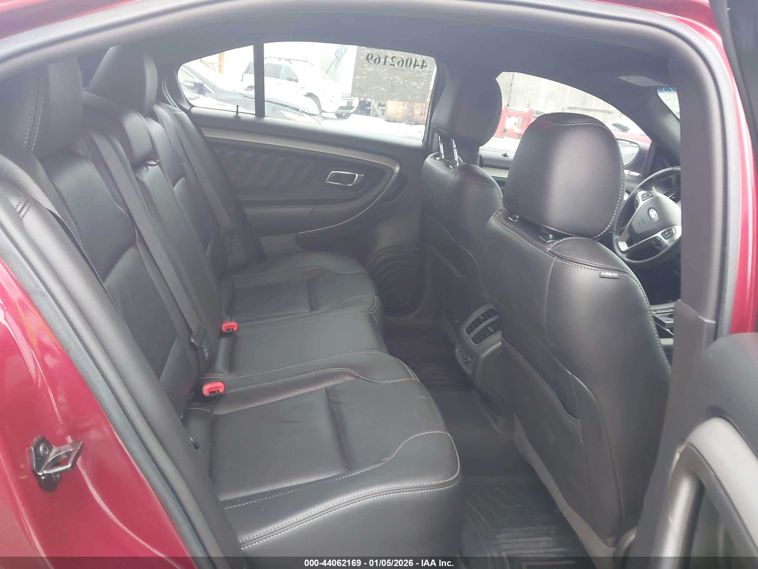 FORD TAURUS image 8