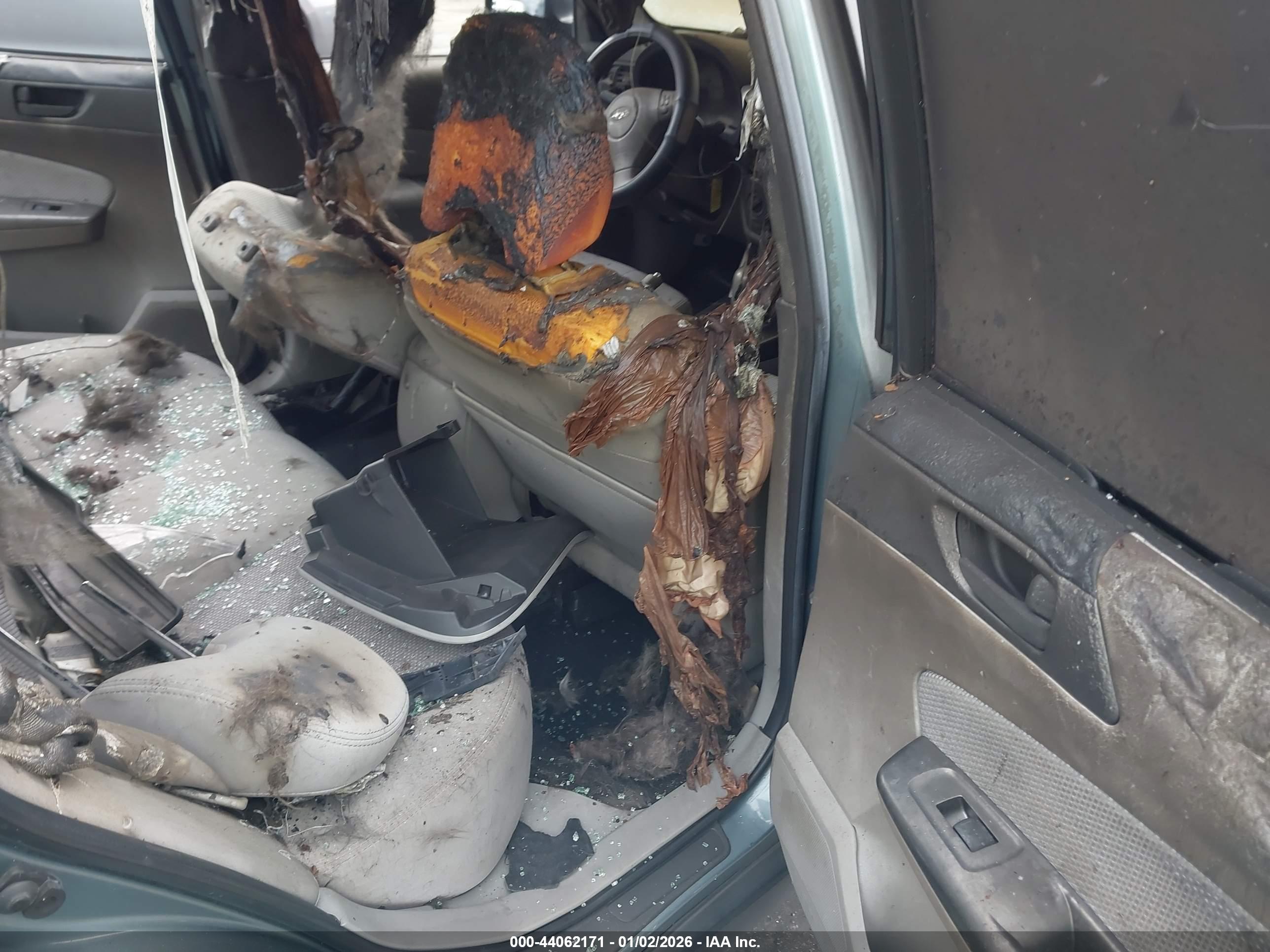 SUBARU FORESTER image 8