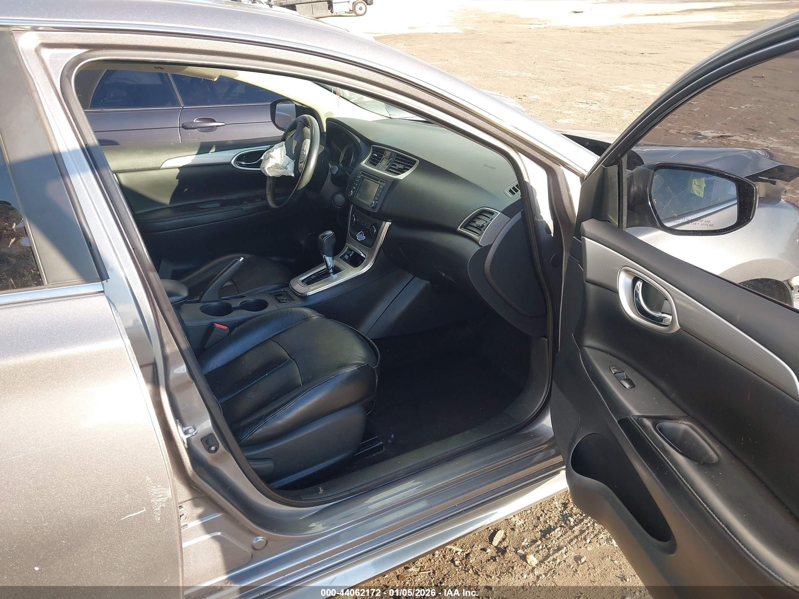 NISSAN SENTRA image 5
