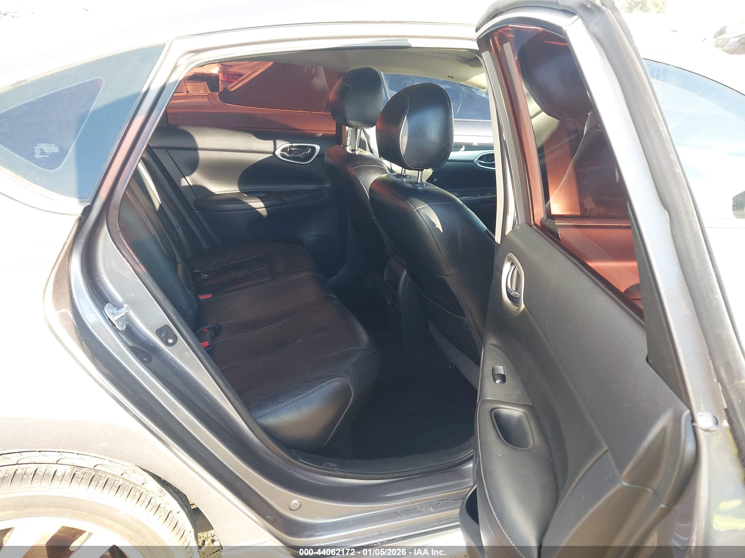 NISSAN SENTRA image 8