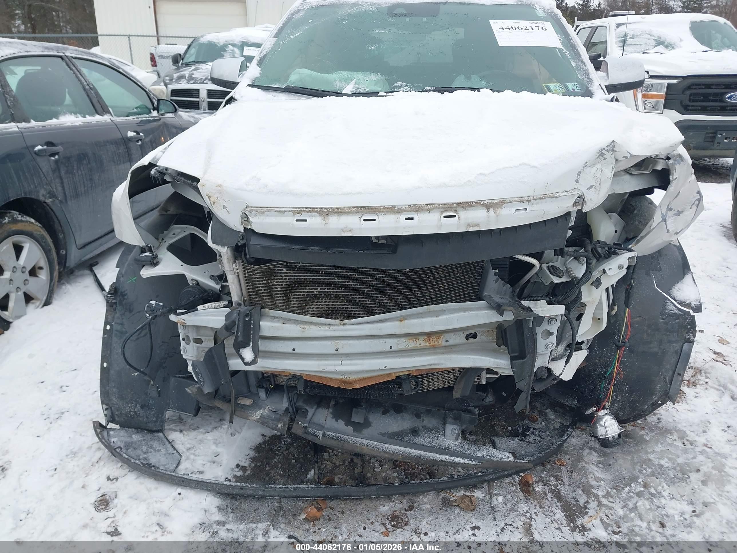 GMC TERRAIN image 6