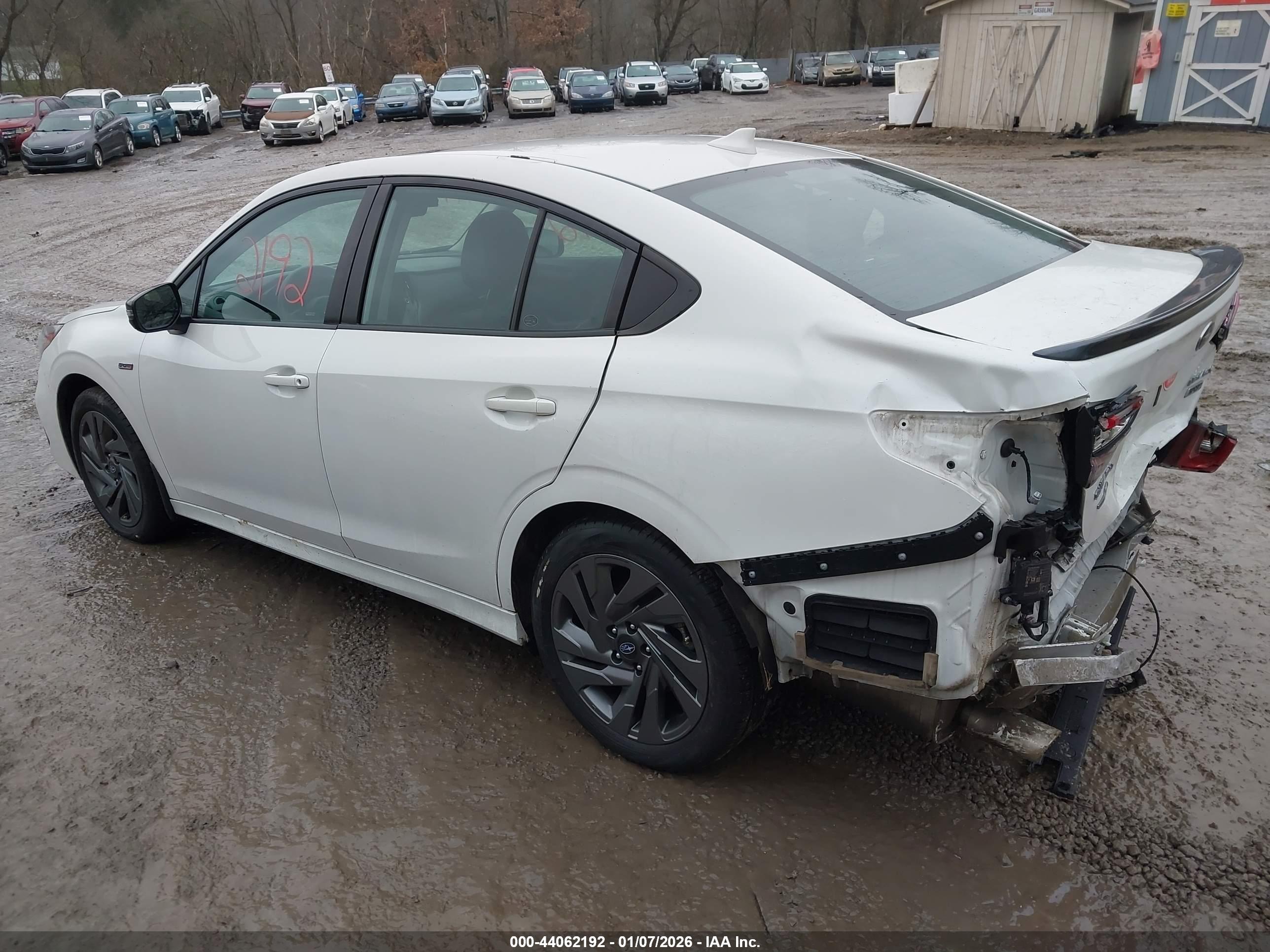 SUBARU LEGACY image 3