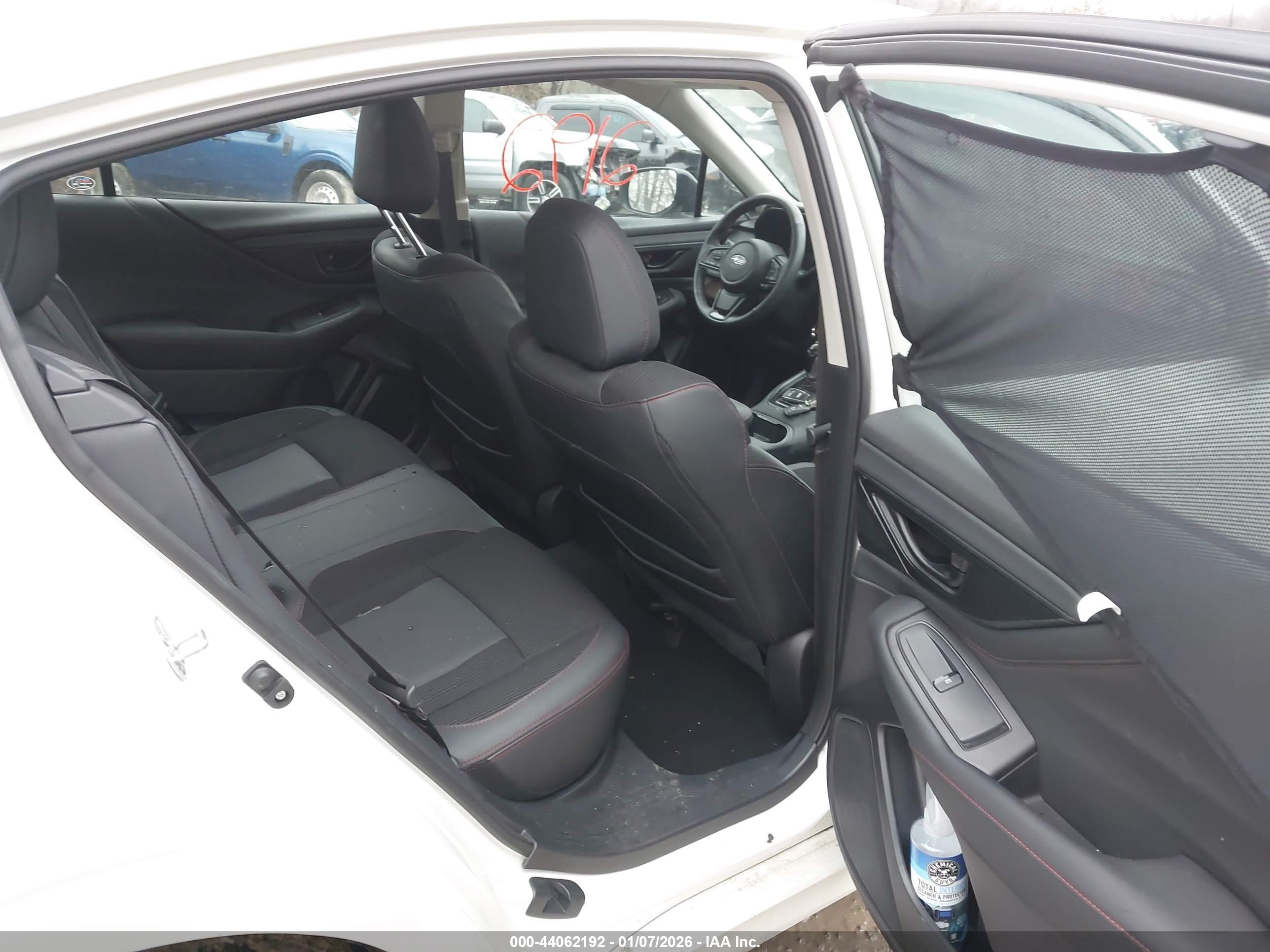 SUBARU LEGACY image 8