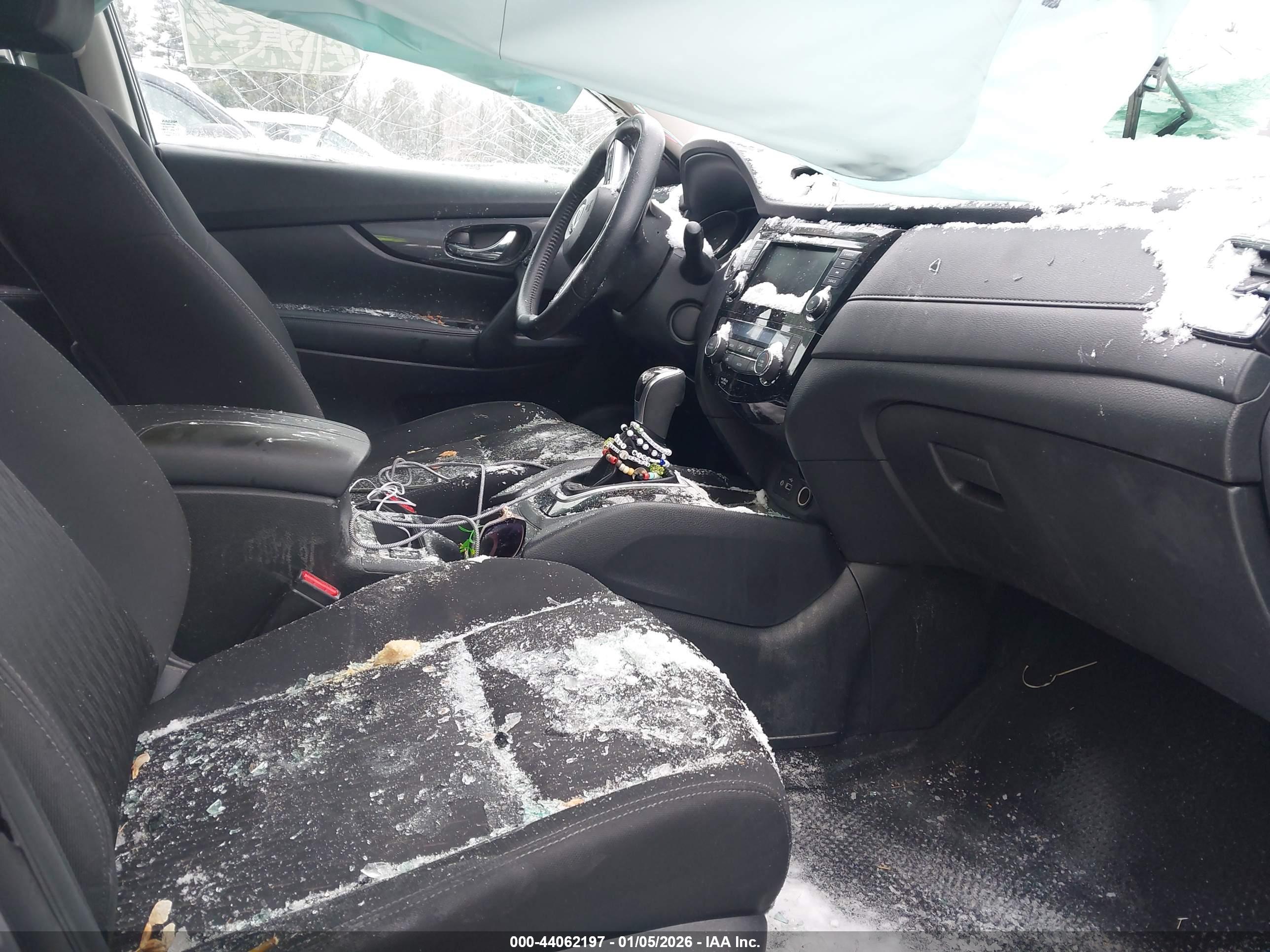 NISSAN ROGUE image 5