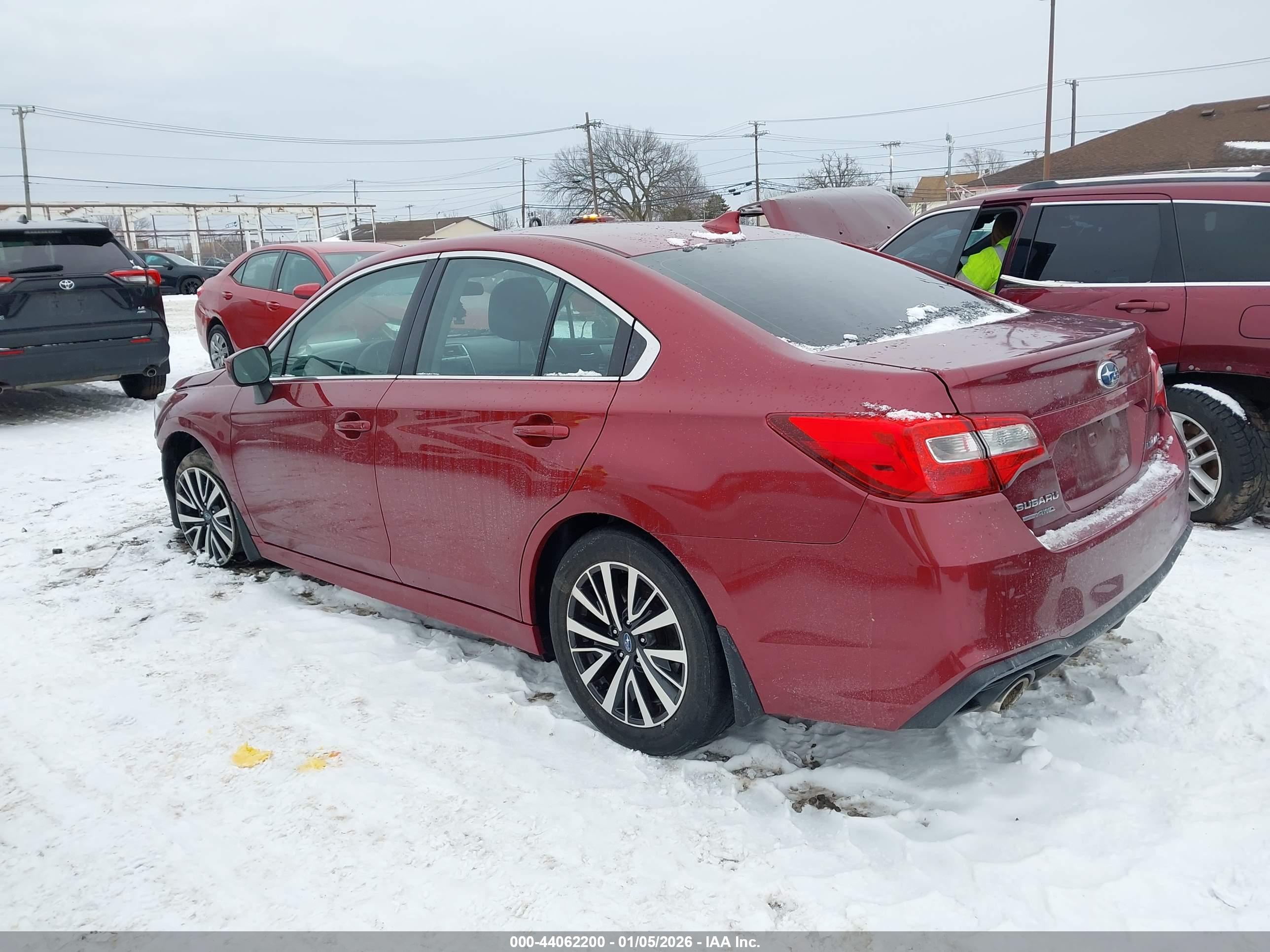 SUBARU LEGACY image 3