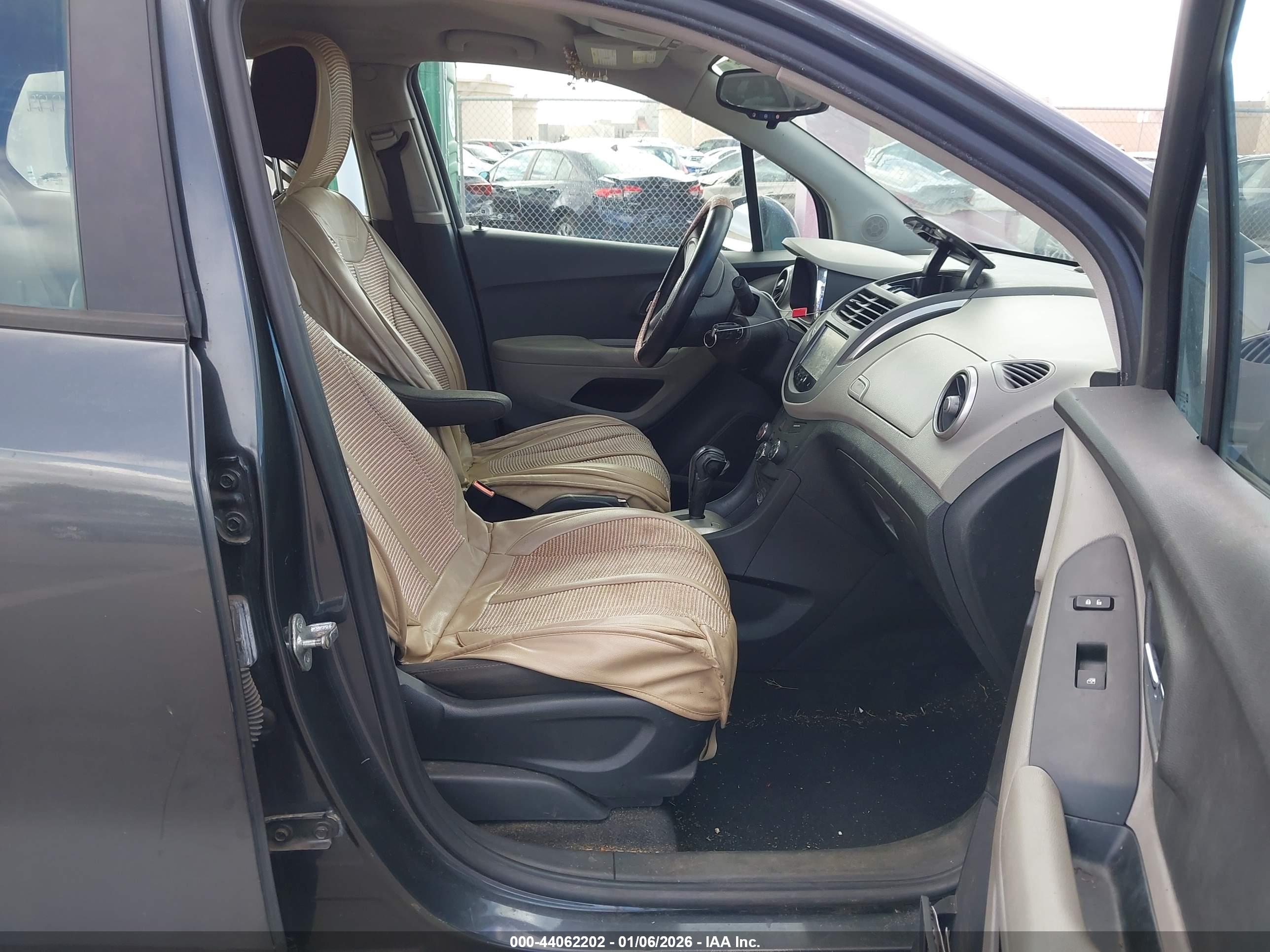 CHEVROLET TRAX image 5