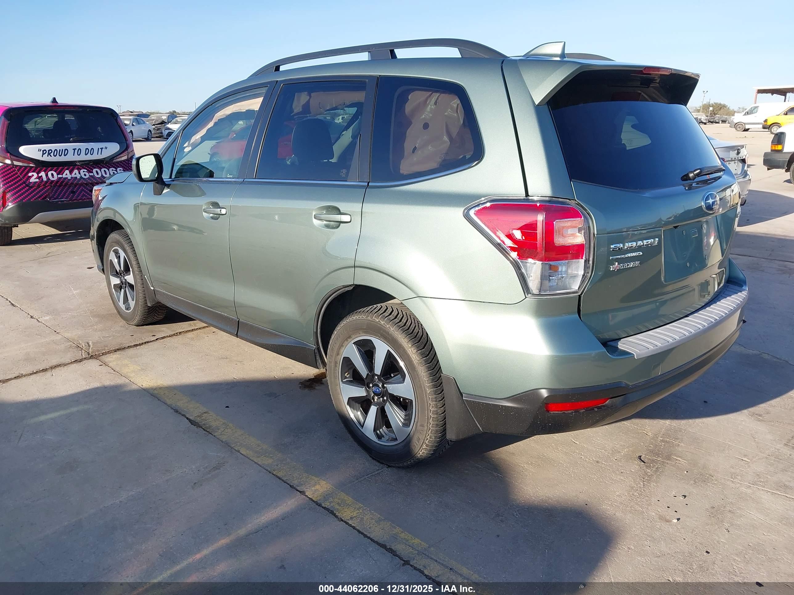 SUBARU FORESTER image 3