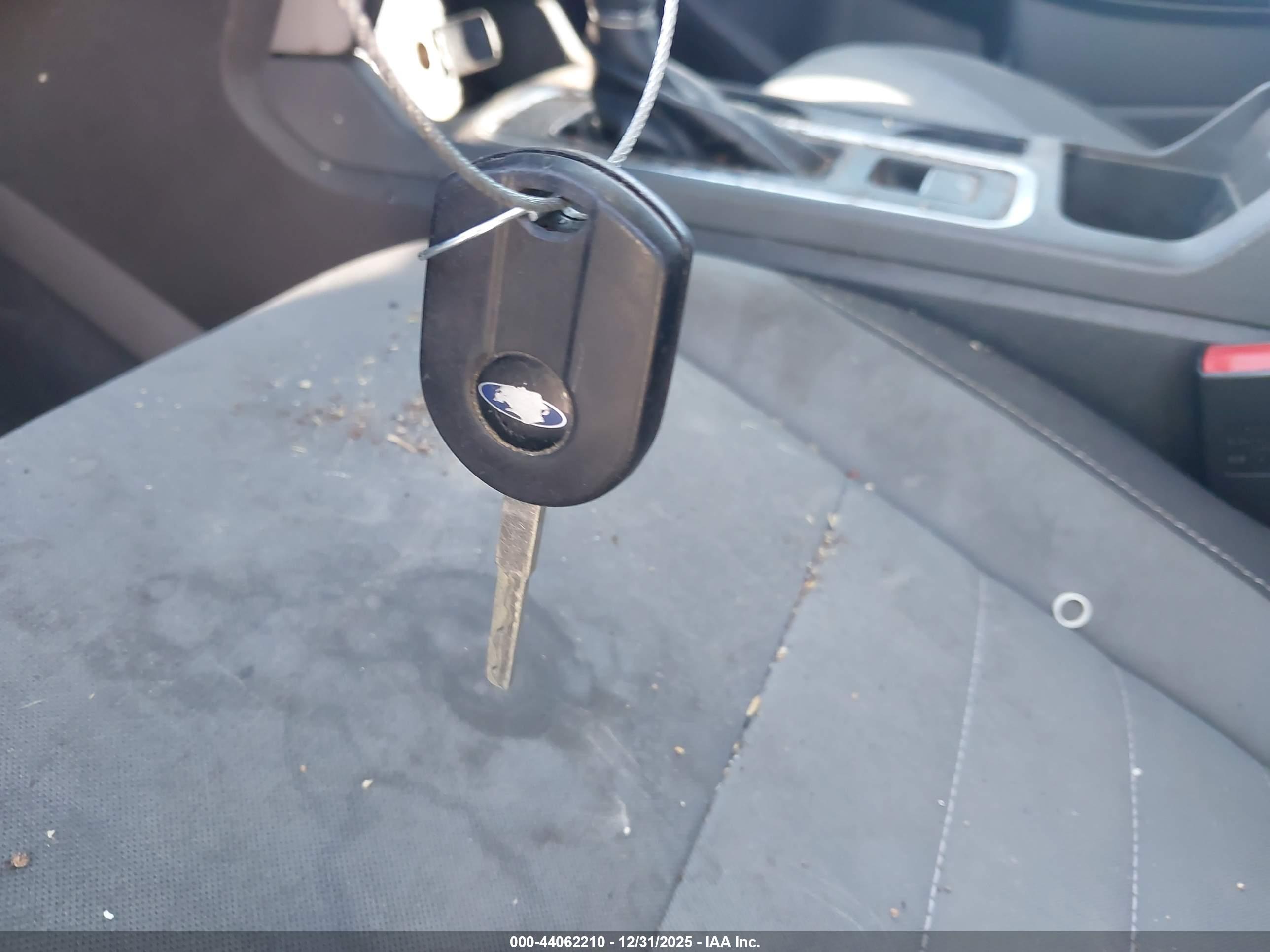 FORD ESCAPE image 11