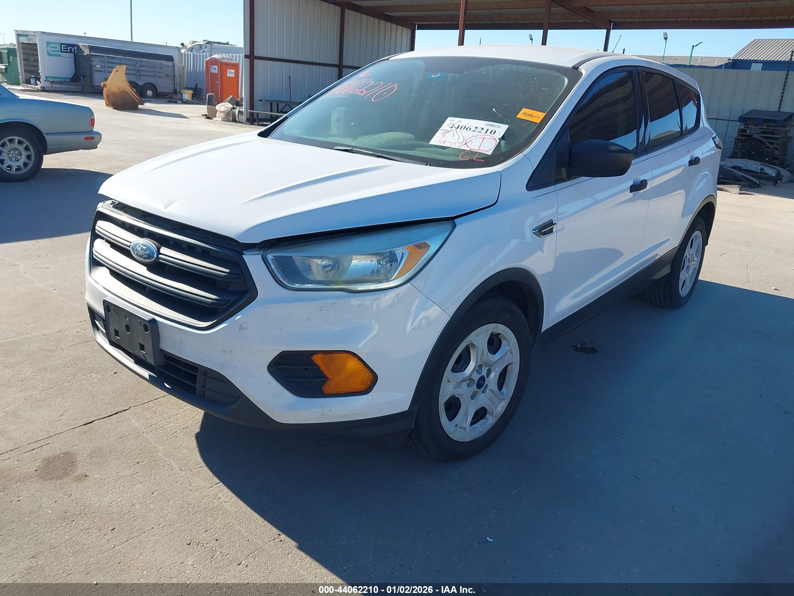 FORD ESCAPE image 2