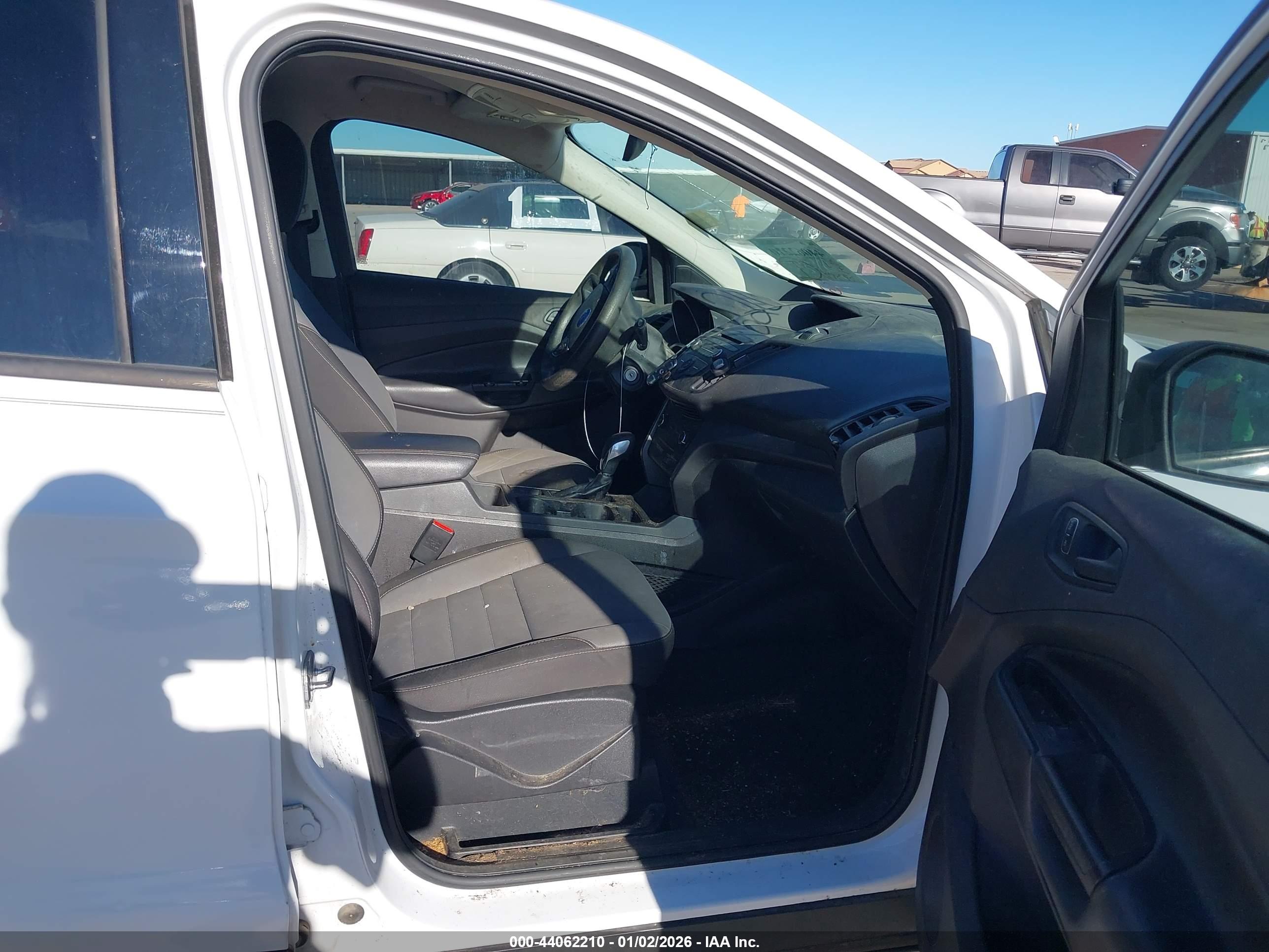 FORD ESCAPE image 5