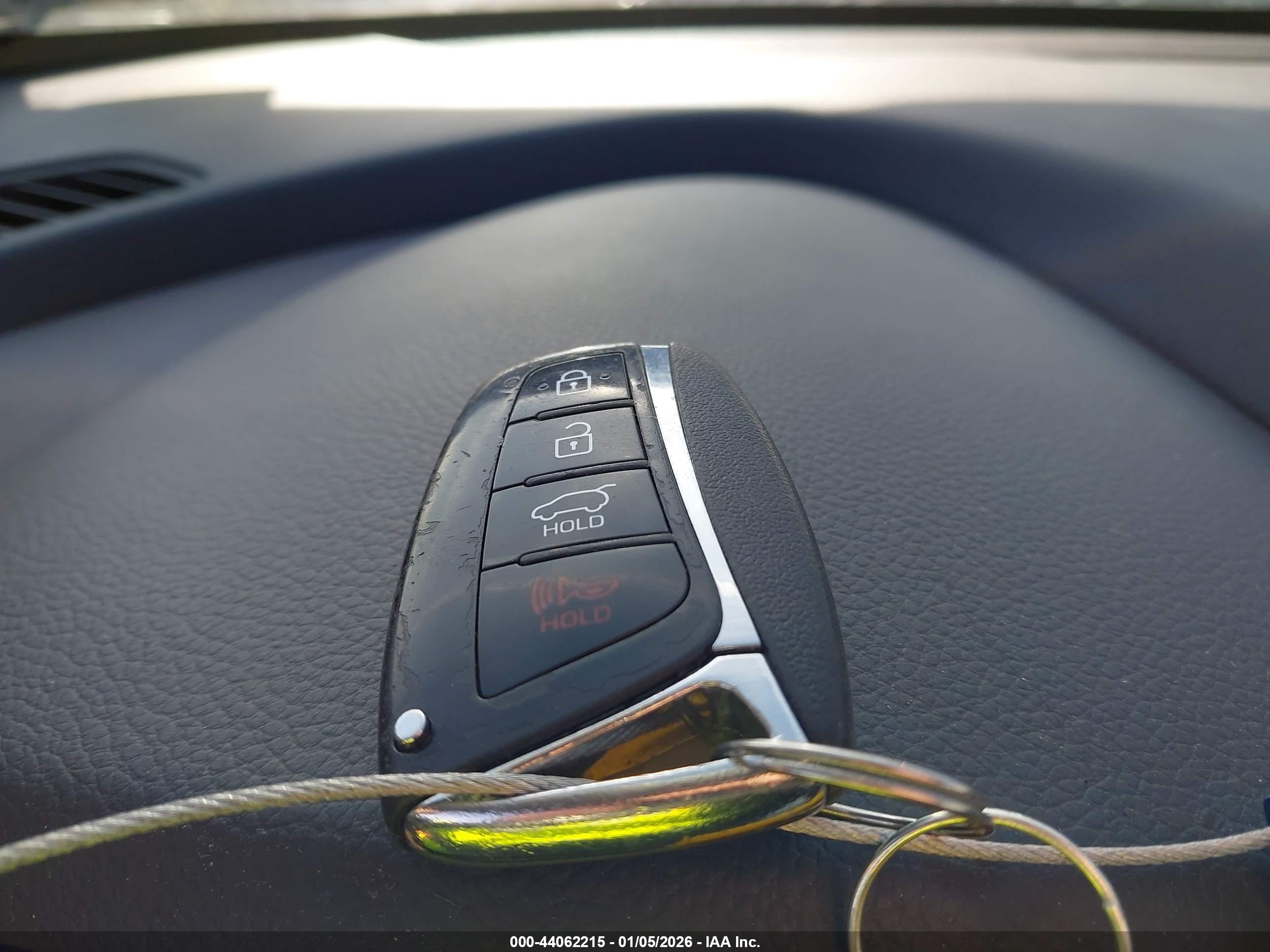 HYUNDAI SANTA image 11
