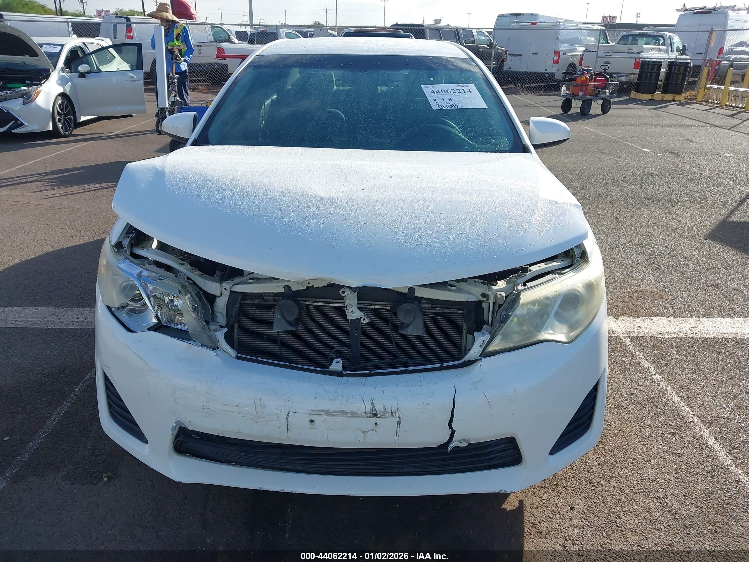 TOYOTA CAMRY image 6