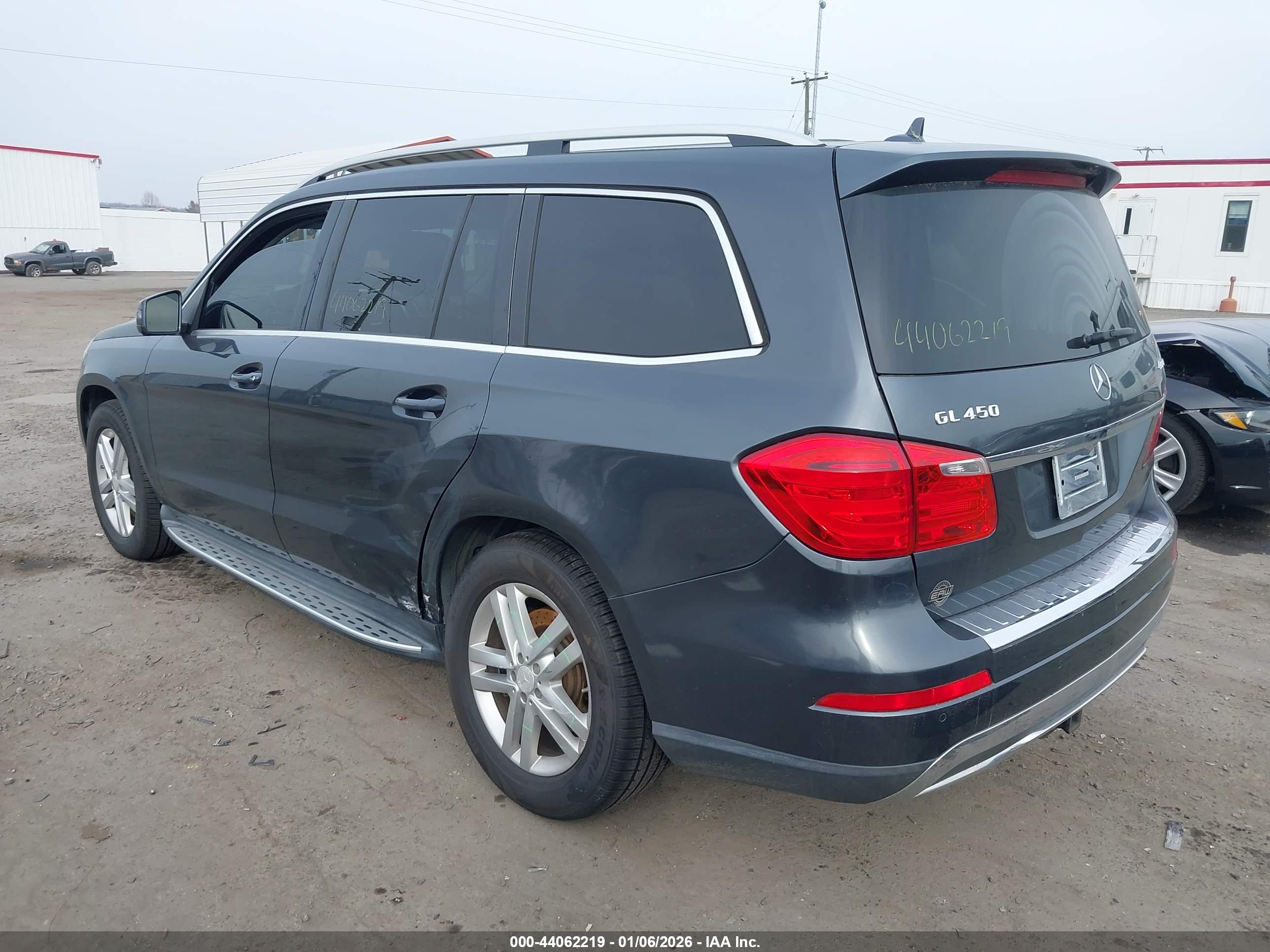 MERCEDES-BENZ GL image 3