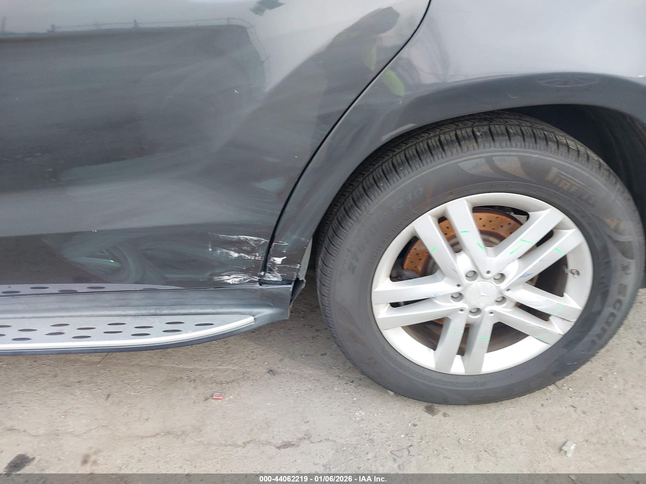 MERCEDES-BENZ GL image 6