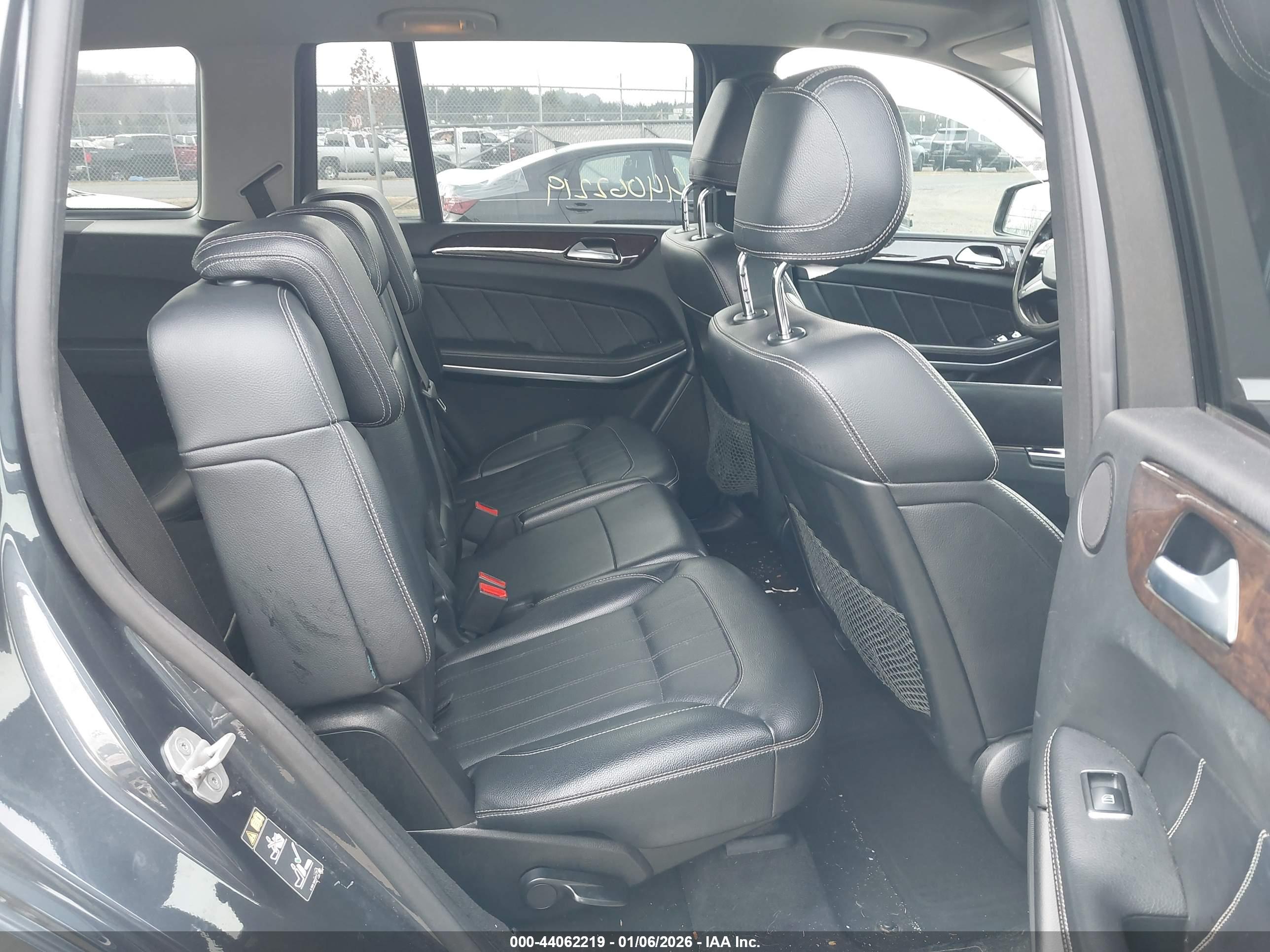 MERCEDES-BENZ GL image 8