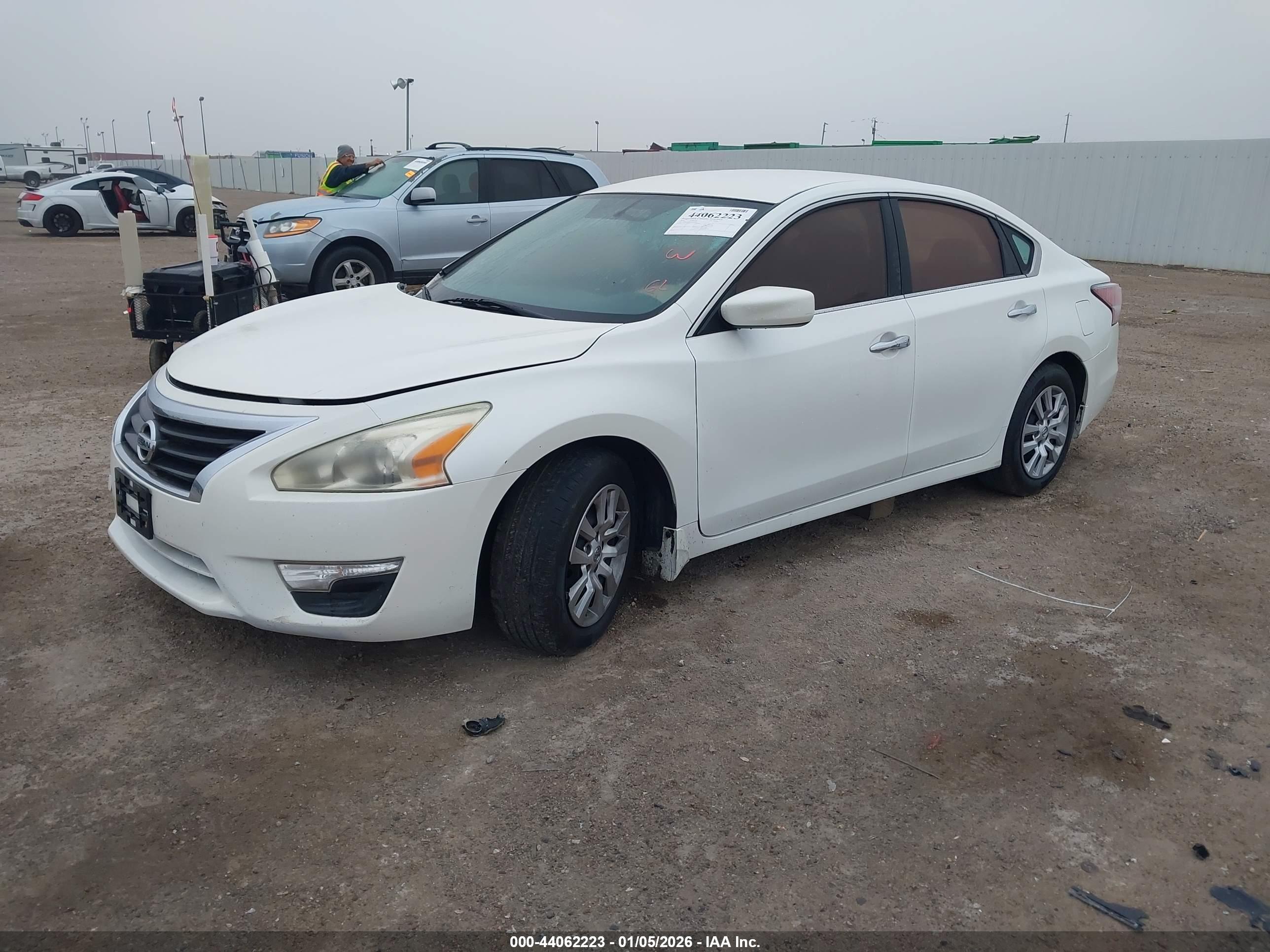 NISSAN ALTIMA image 2