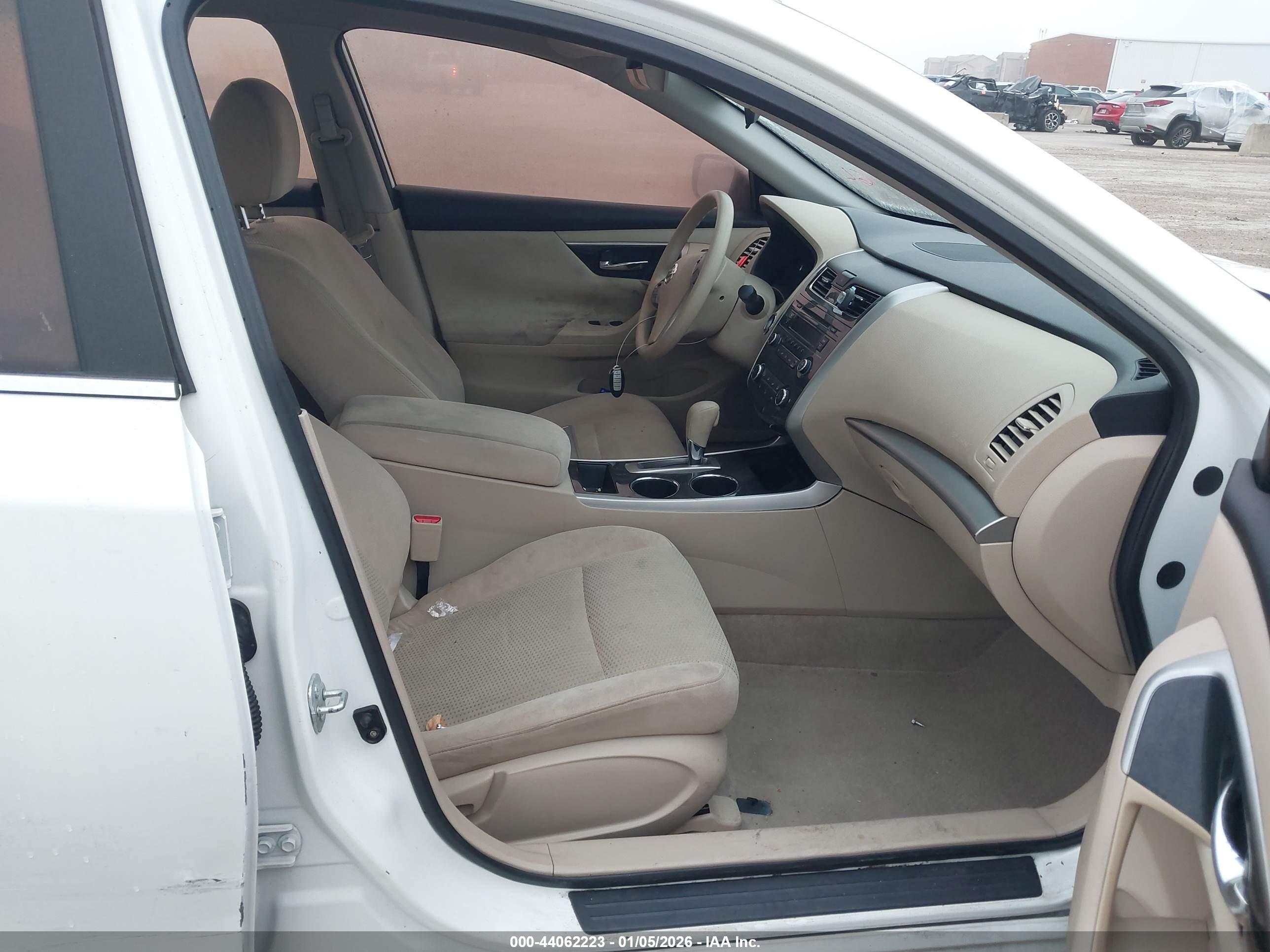 NISSAN ALTIMA image 5