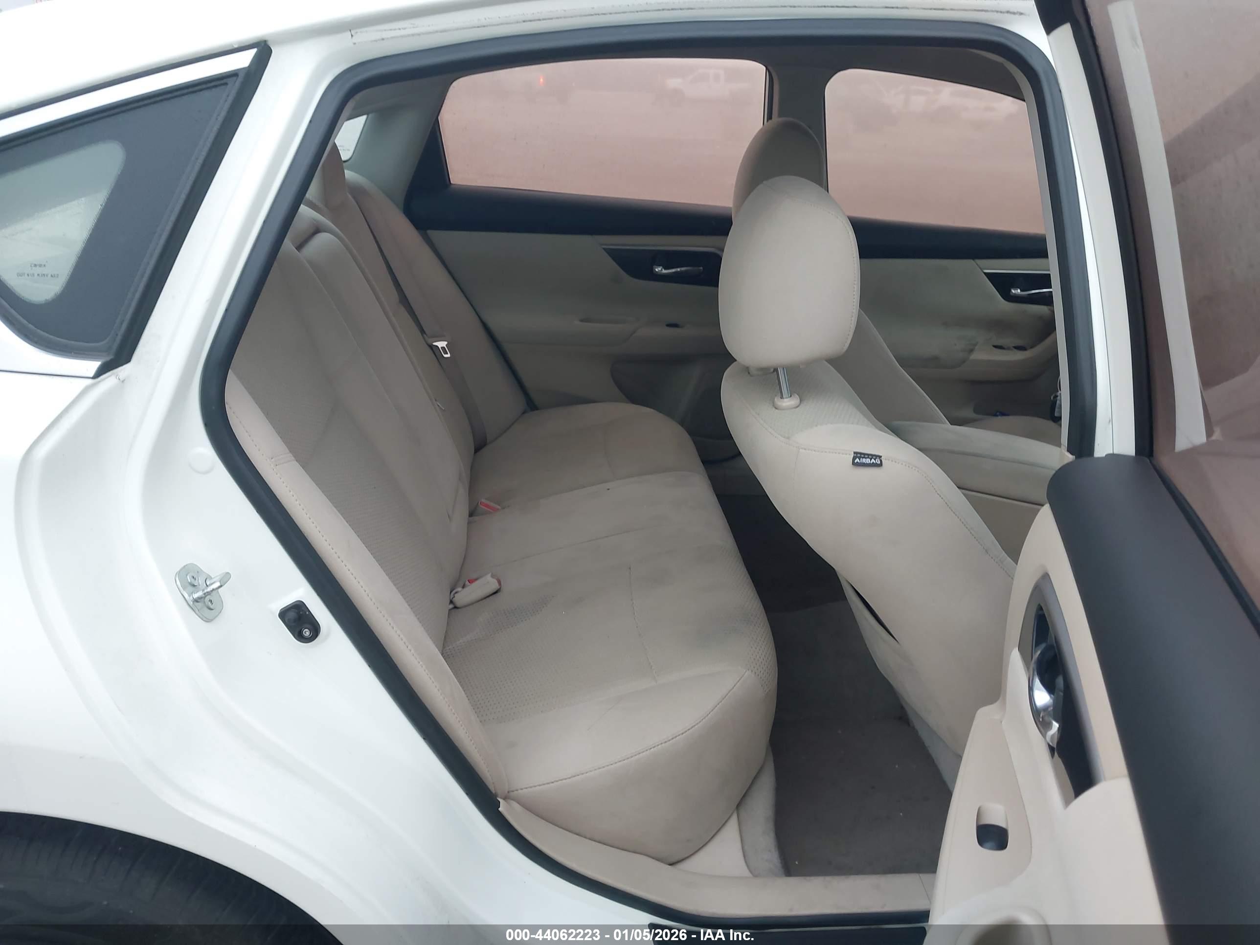 NISSAN ALTIMA image 8