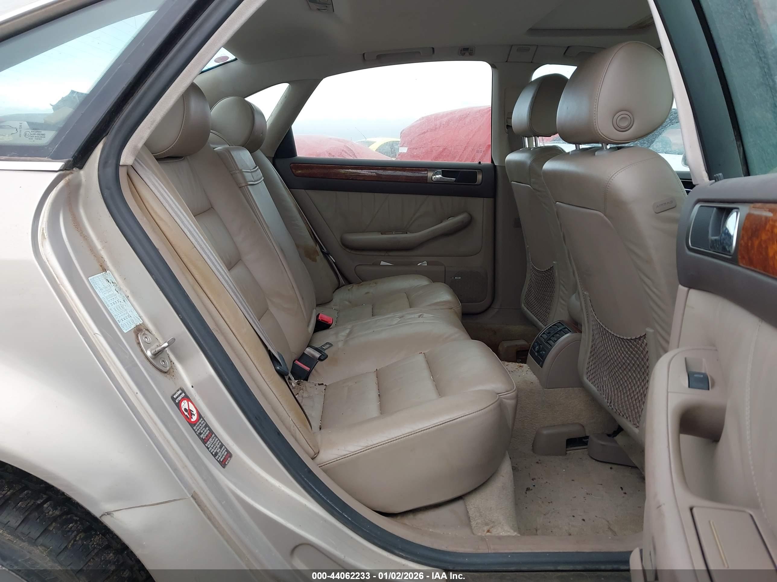 AUDI A6 image 8