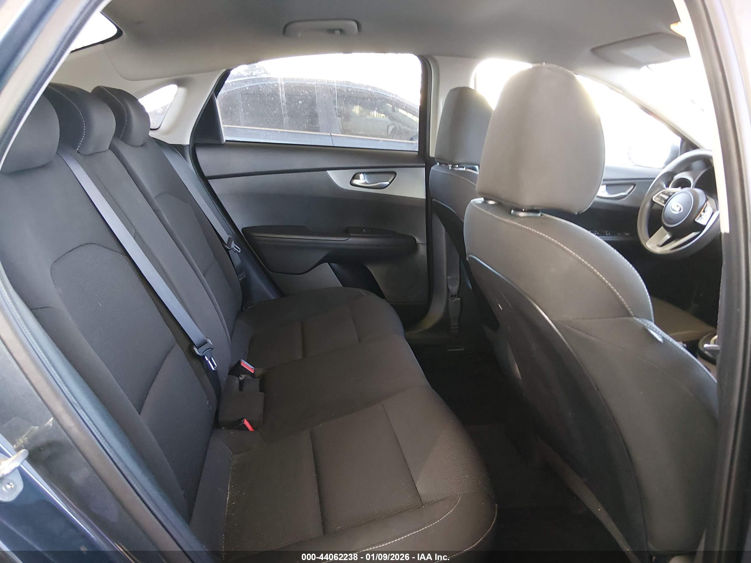 KIA FORTE image 8
