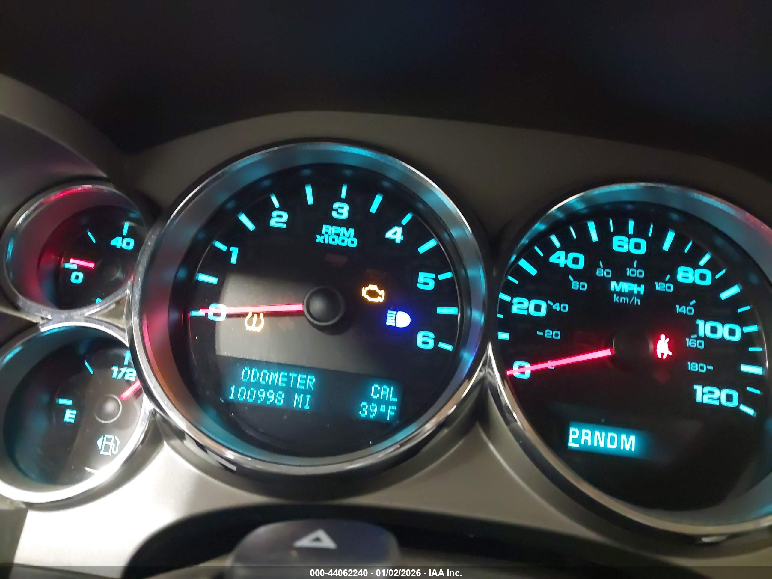 CHEVROLET SILVERADO image 7