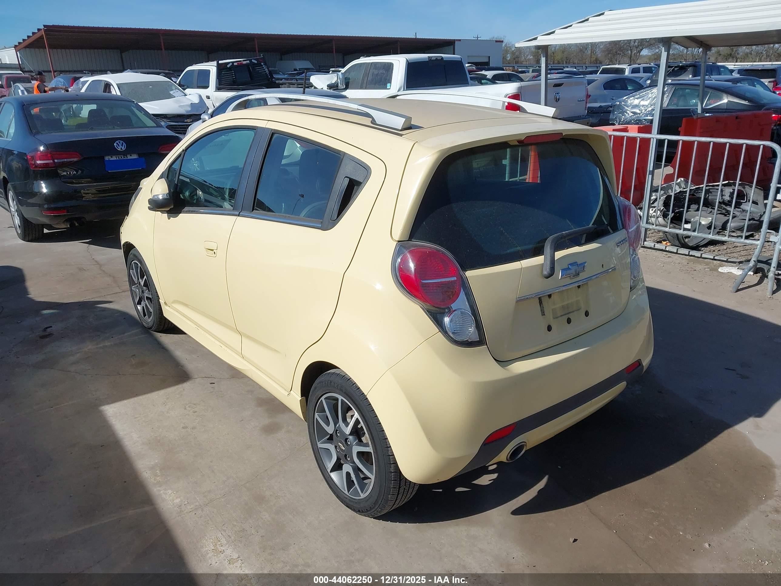 CHEVROLET SPARK image 3