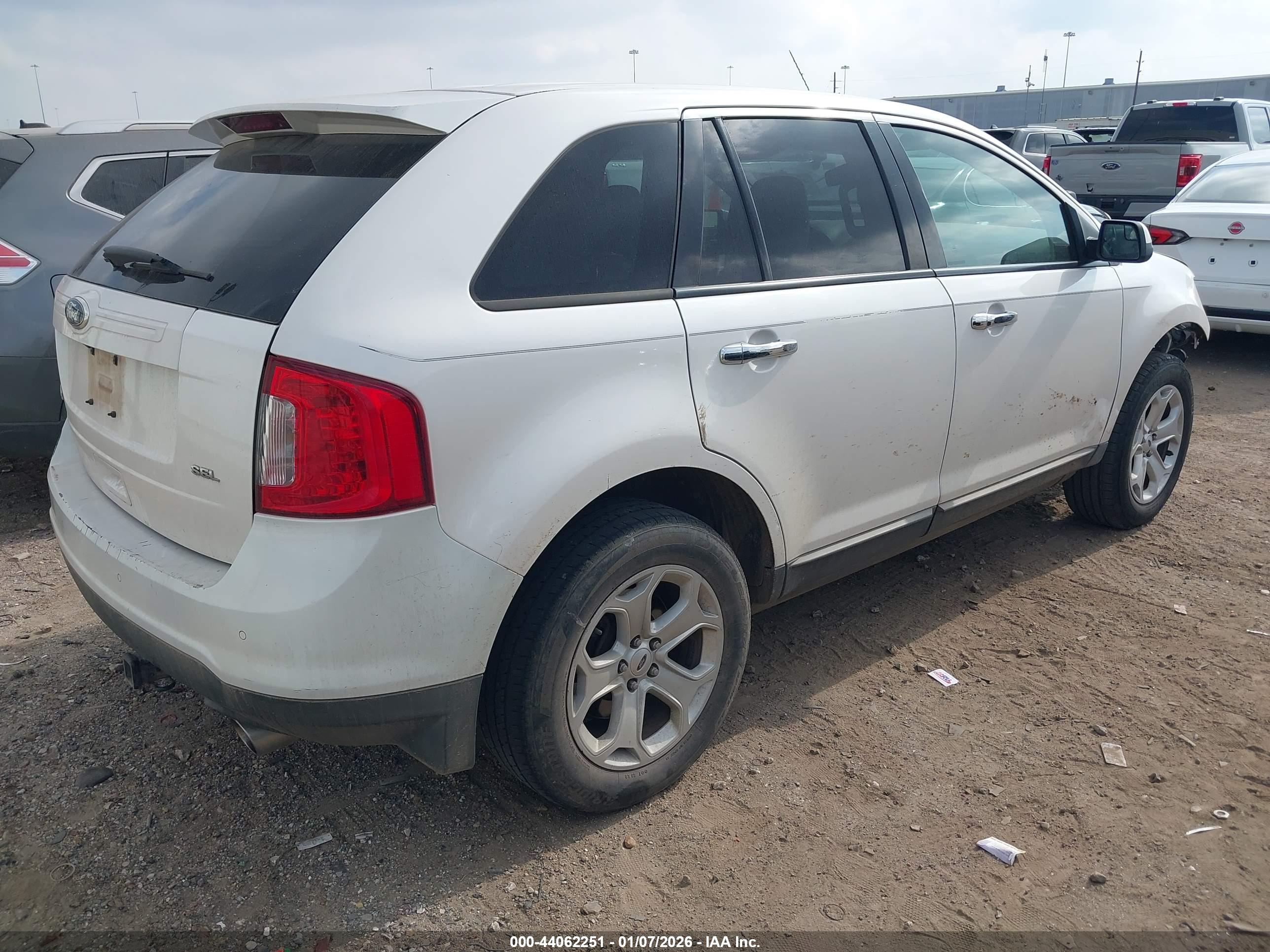 FORD EDGE image 4