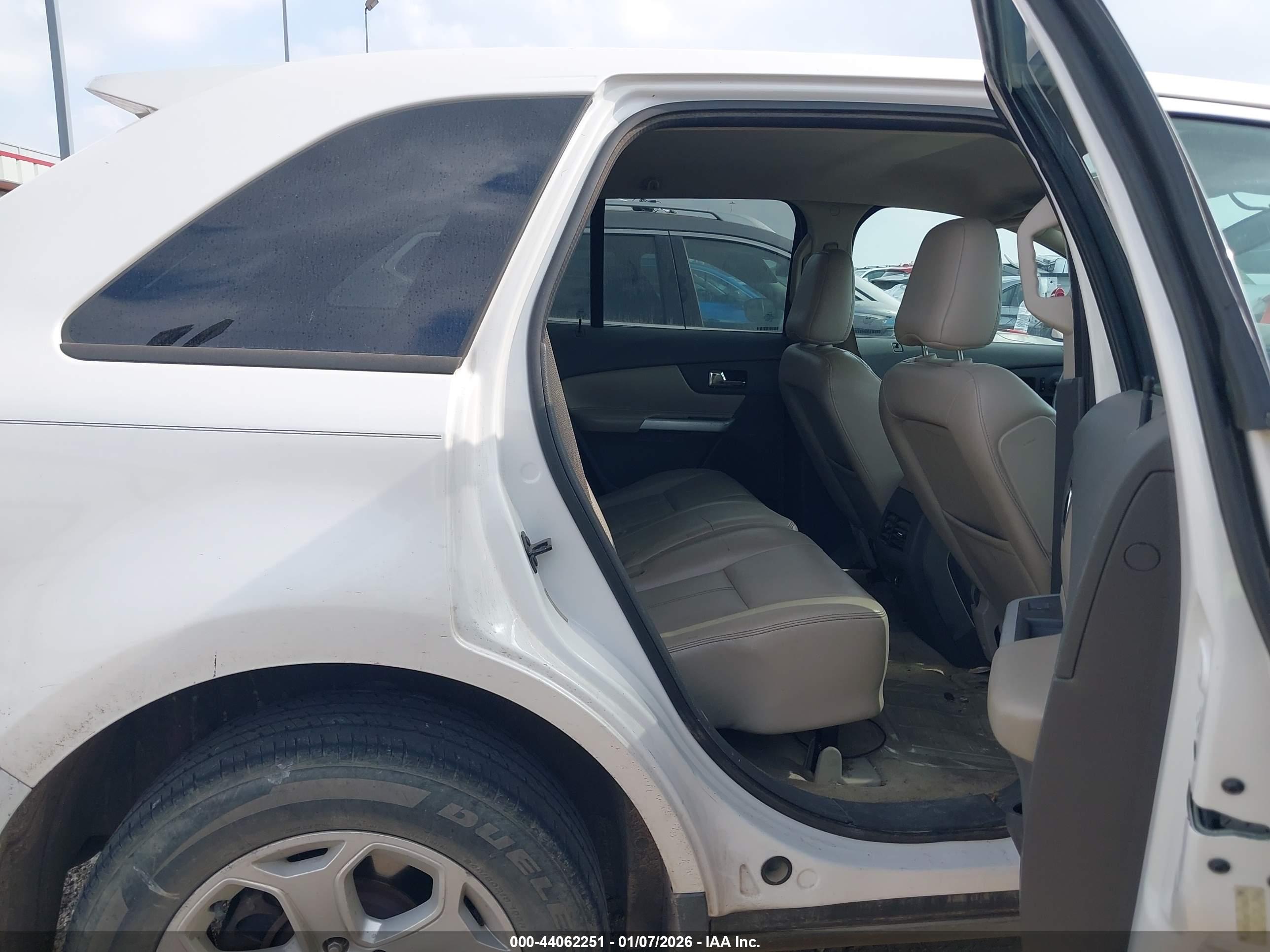 FORD EDGE image 8