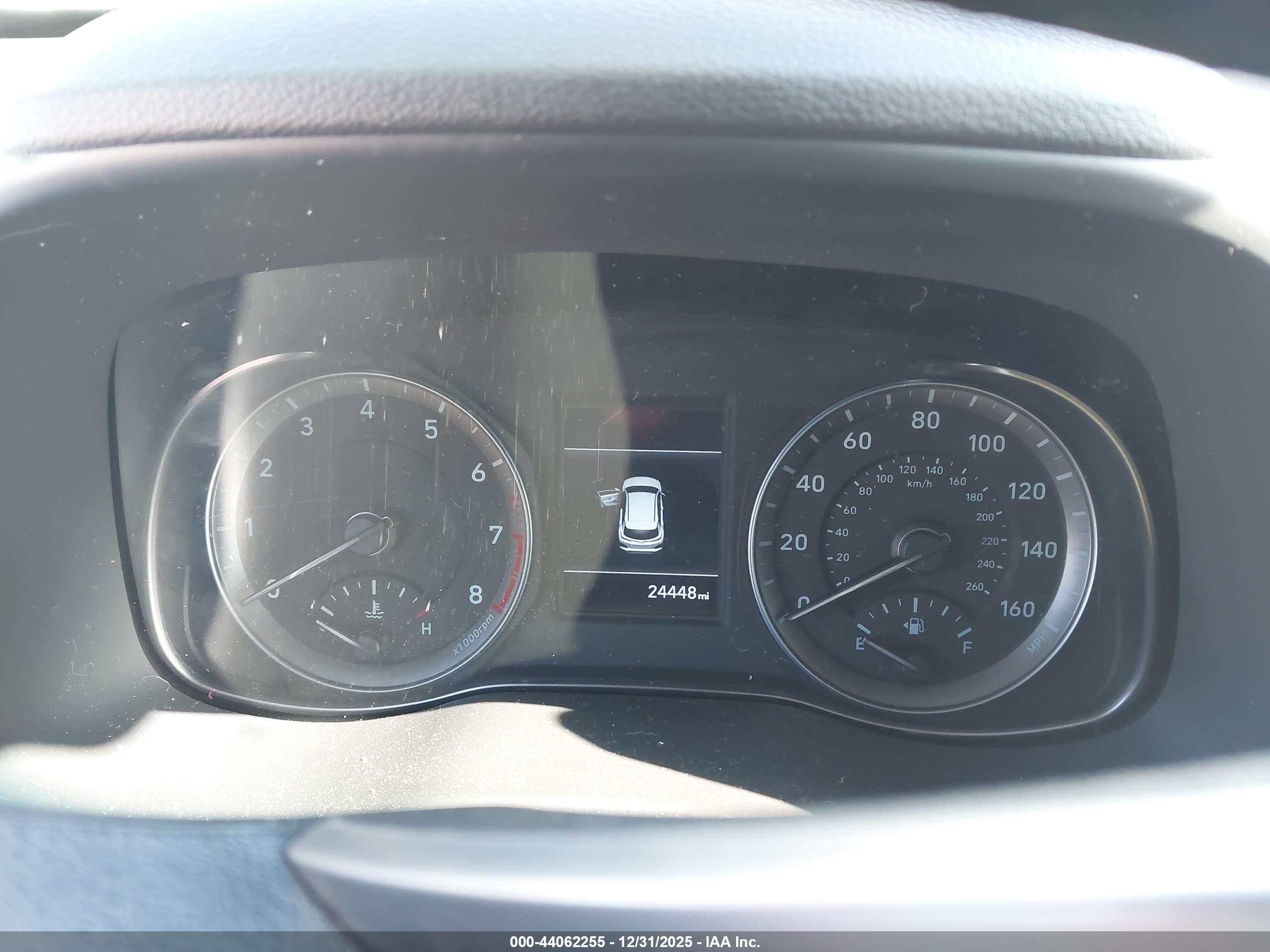 HYUNDAI KONA image 7
