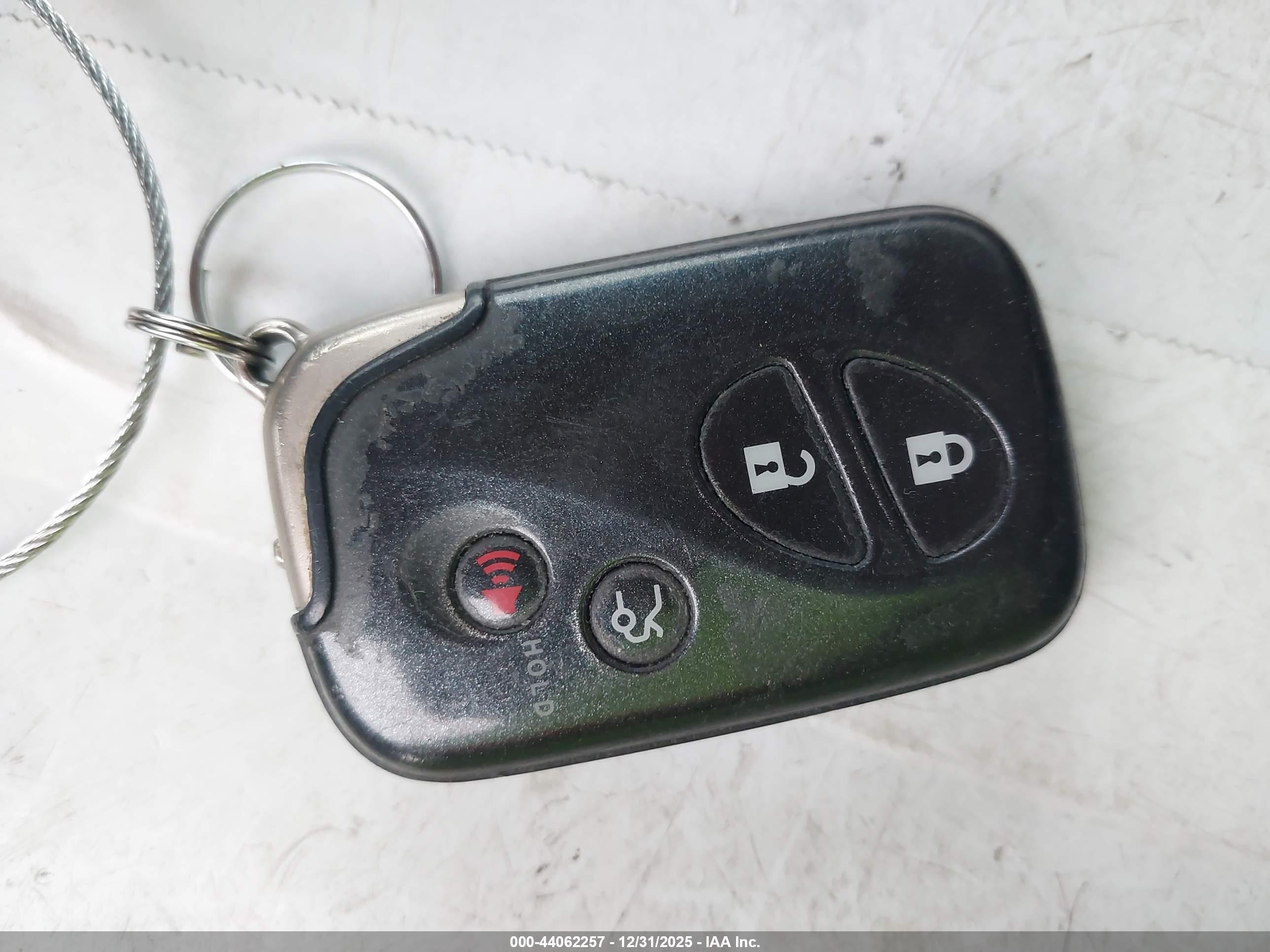 LEXUS ES image 11