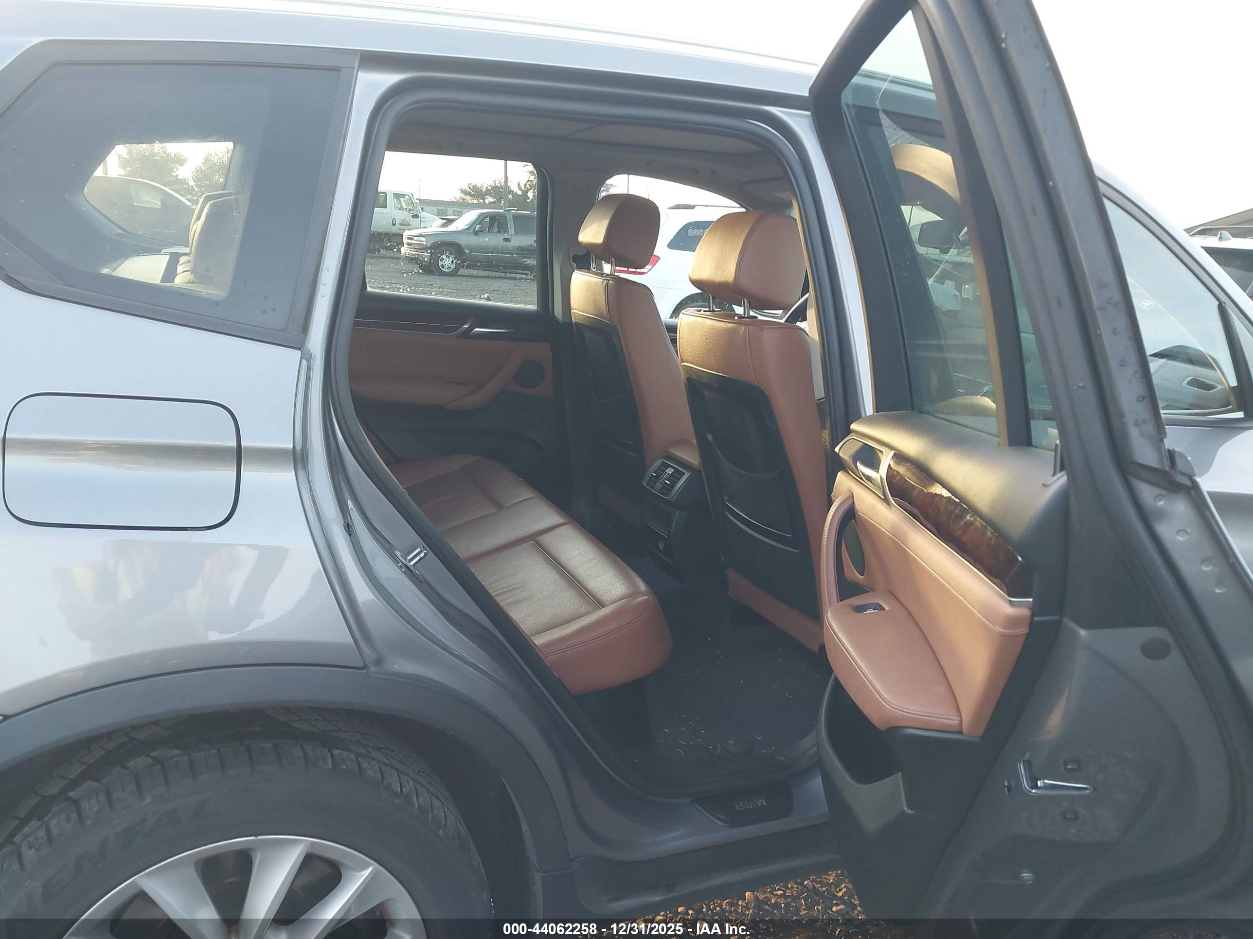 BMW X3 image 8