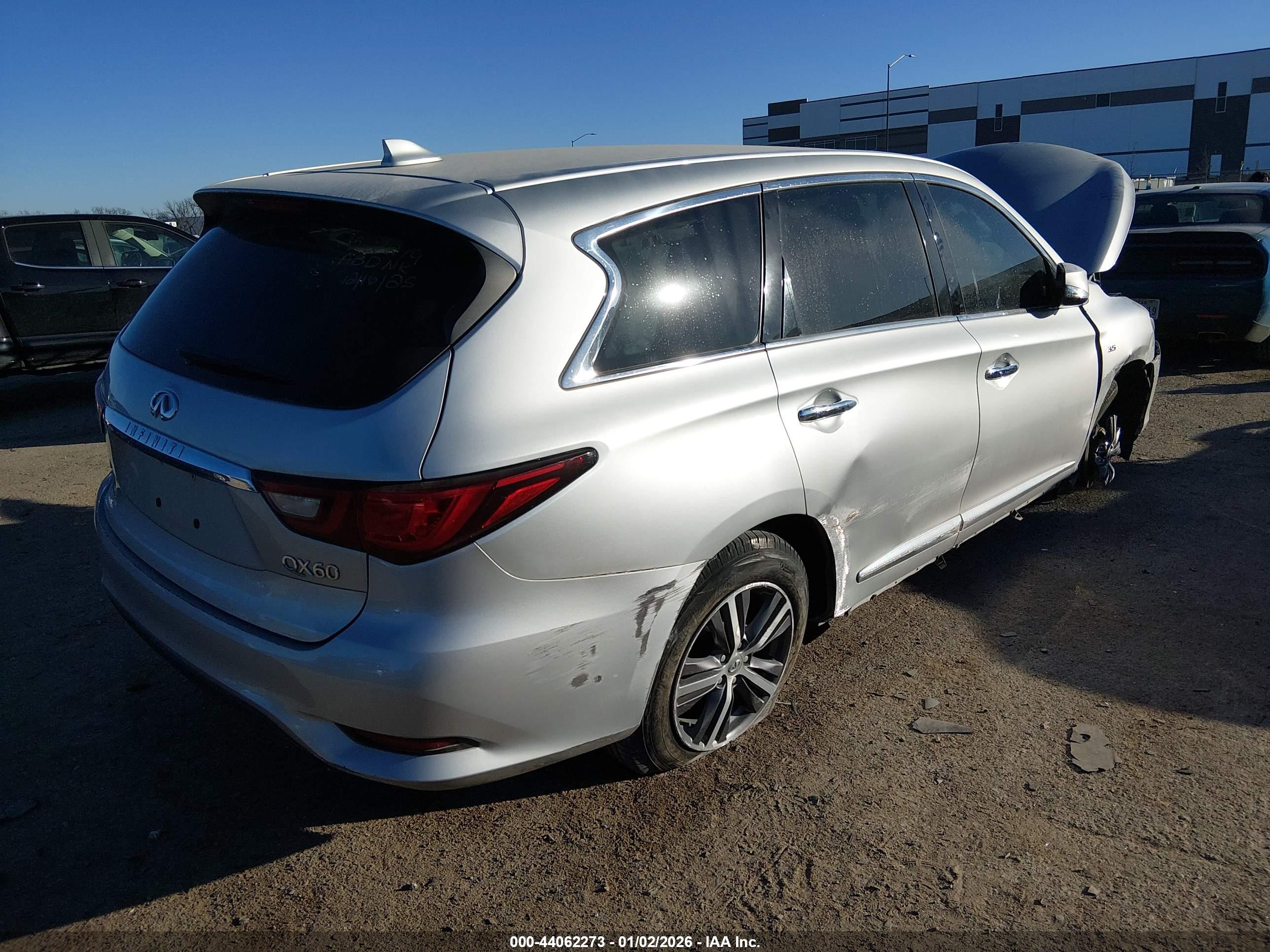 INFINITI QX60 image 4