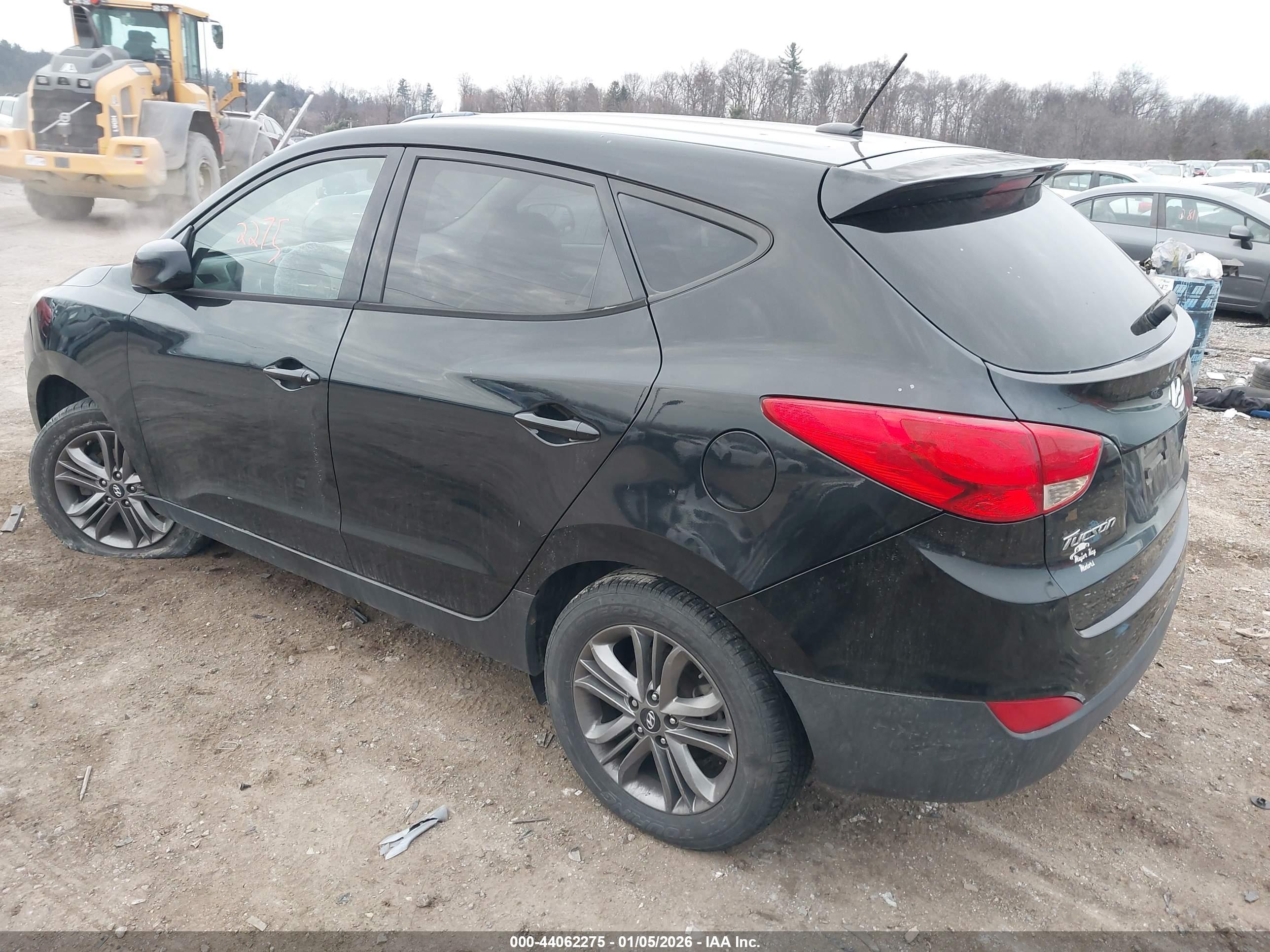 HYUNDAI TUCSON image 3