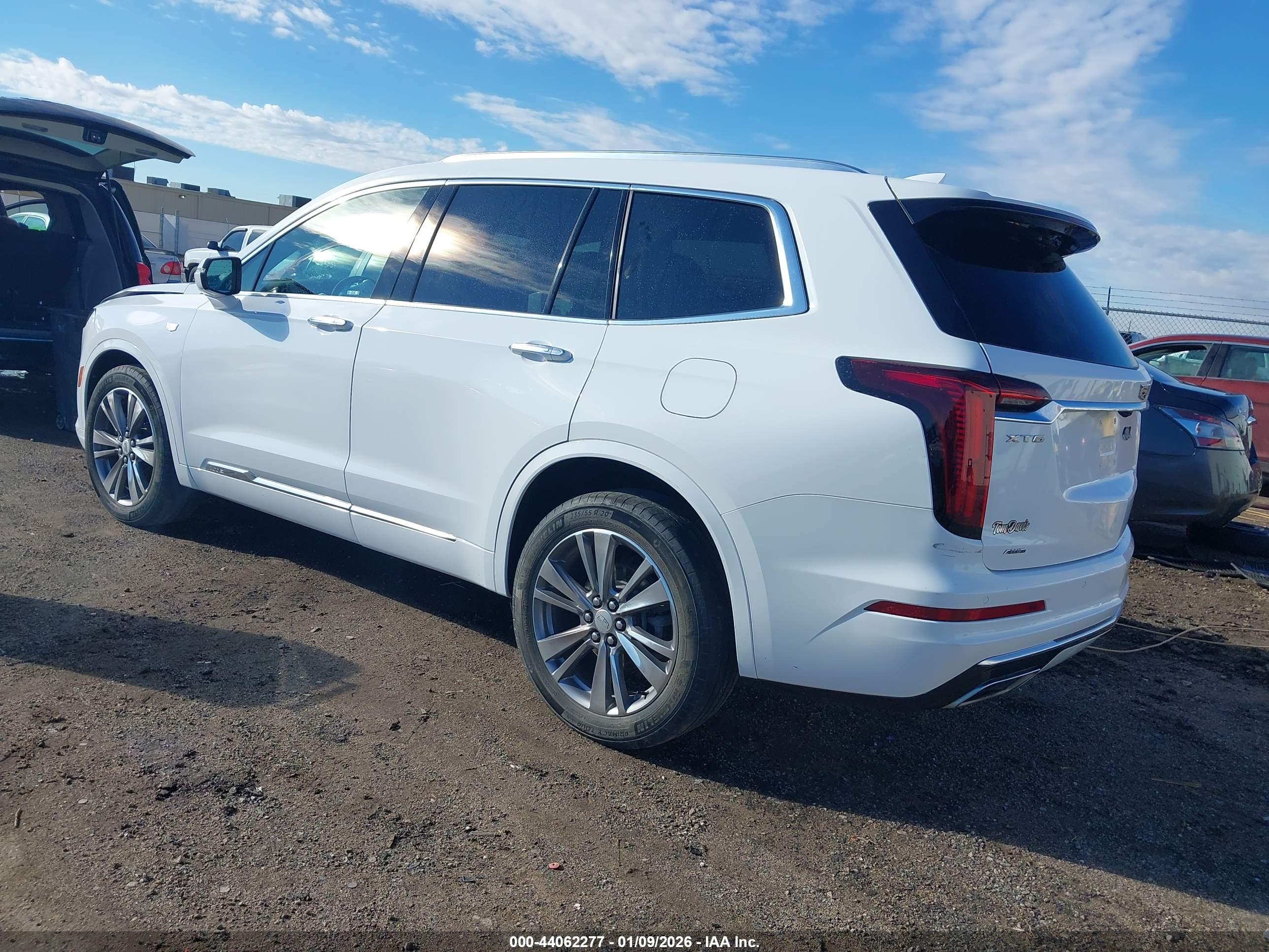 CADILLAC XT6 image 3