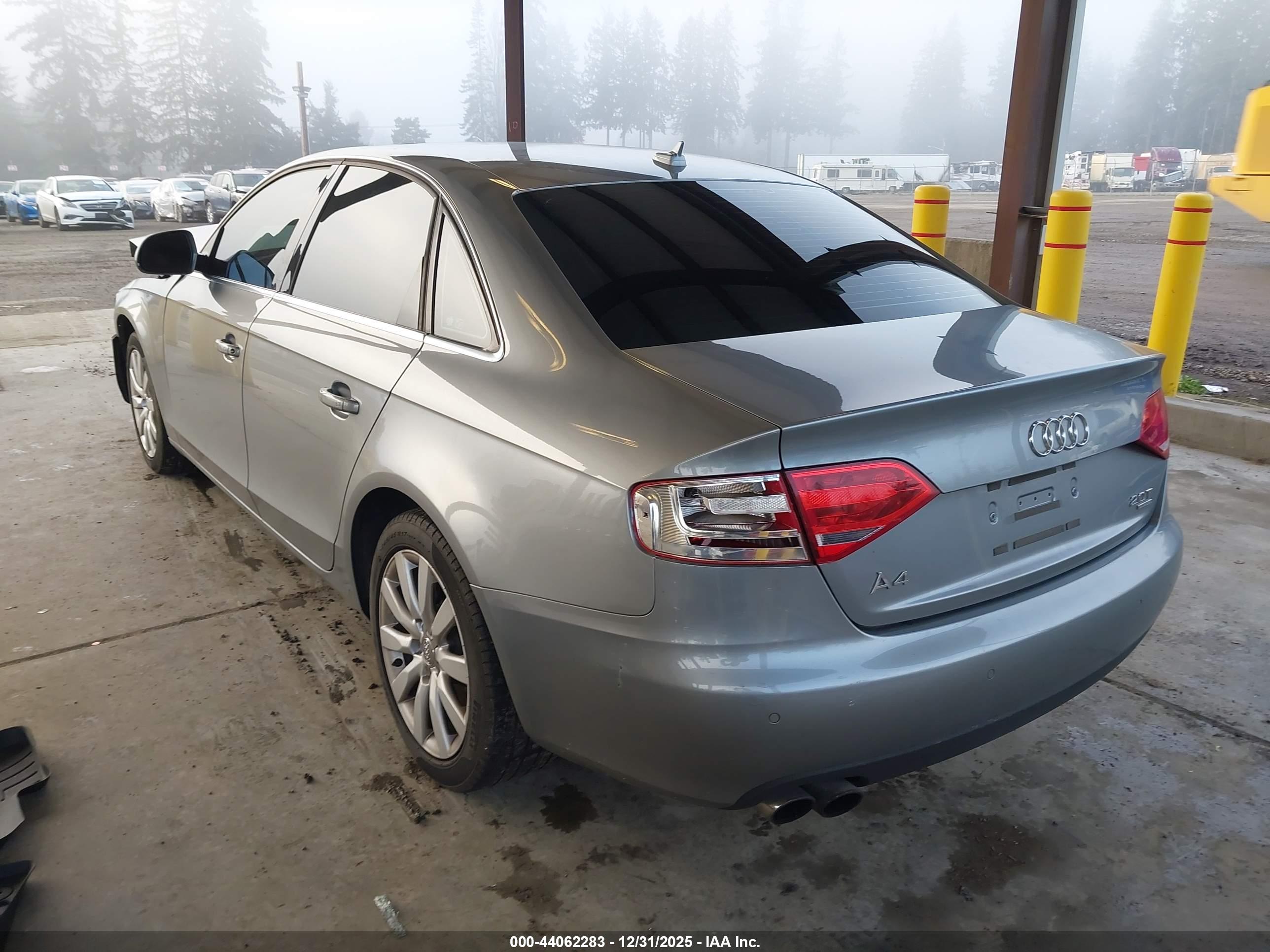 AUDI A4 image 3
