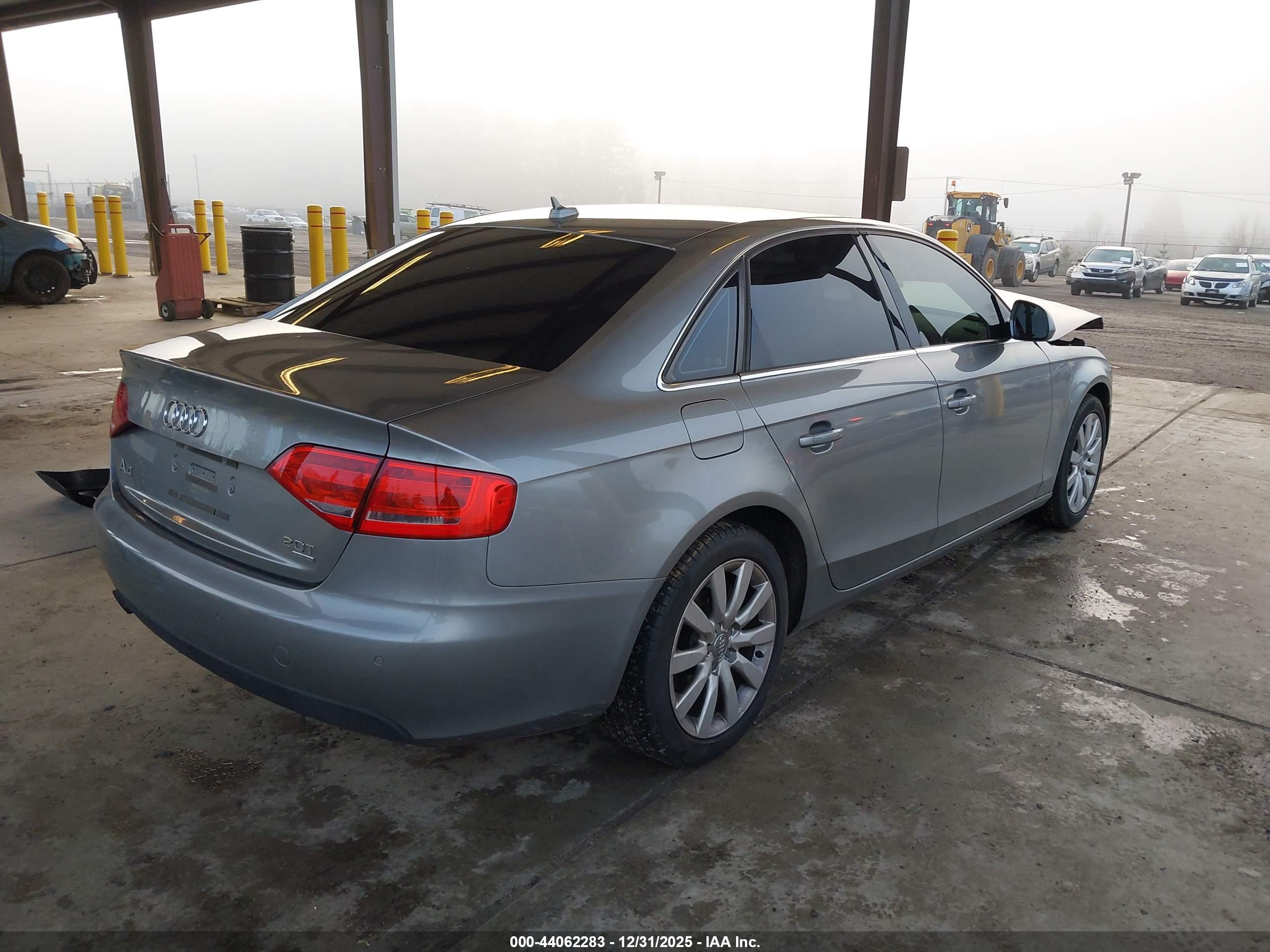 AUDI A4 image 4