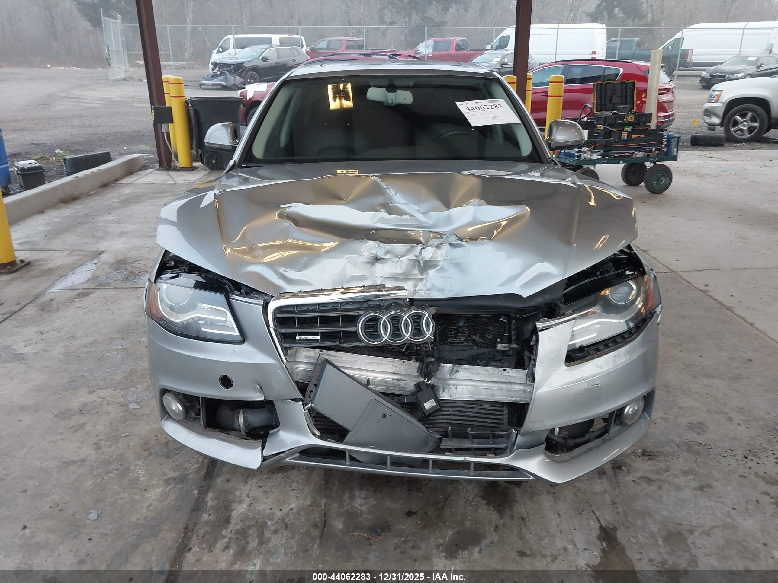 AUDI A4 image 6
