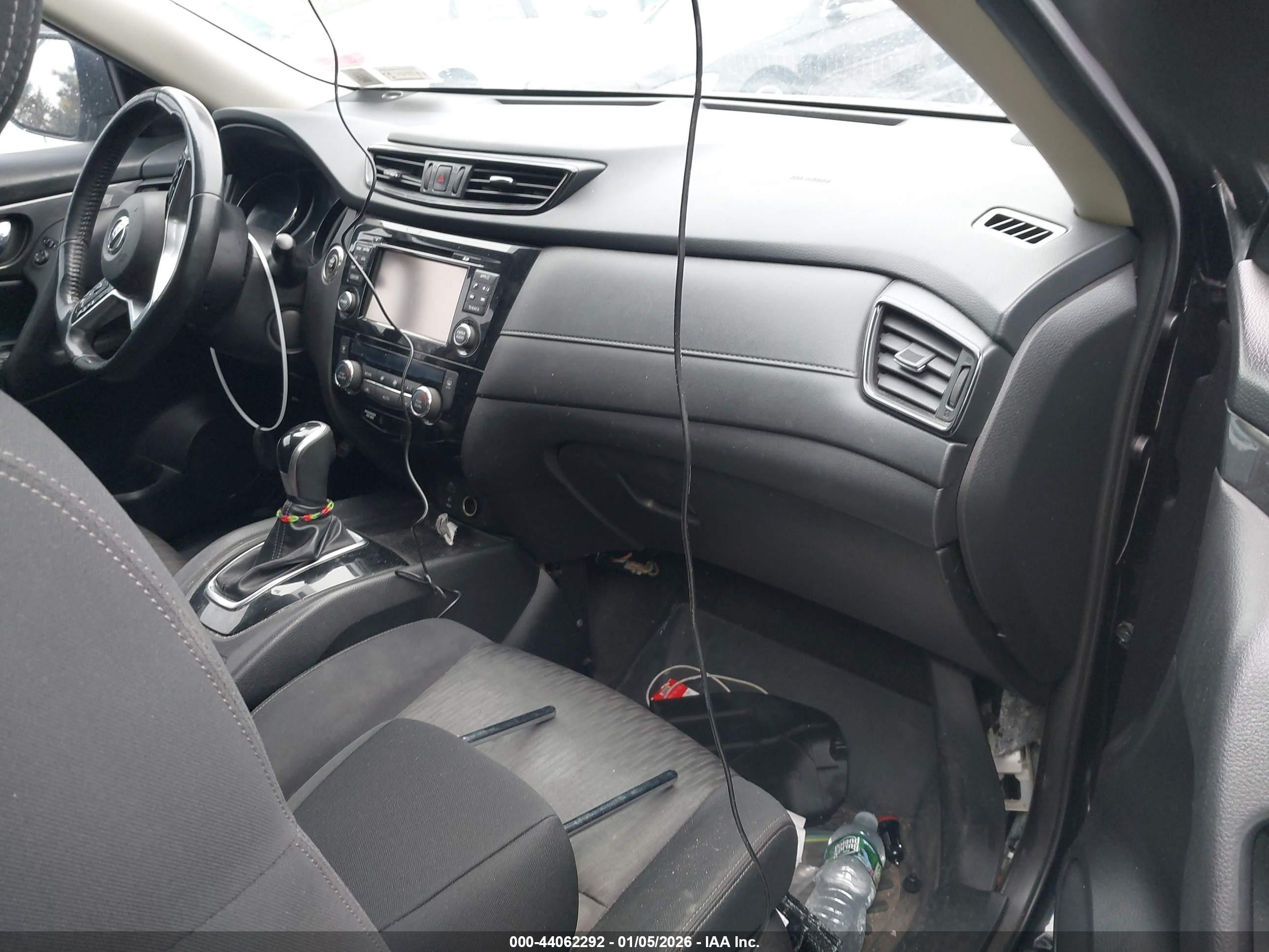 NISSAN ROGUE image 5