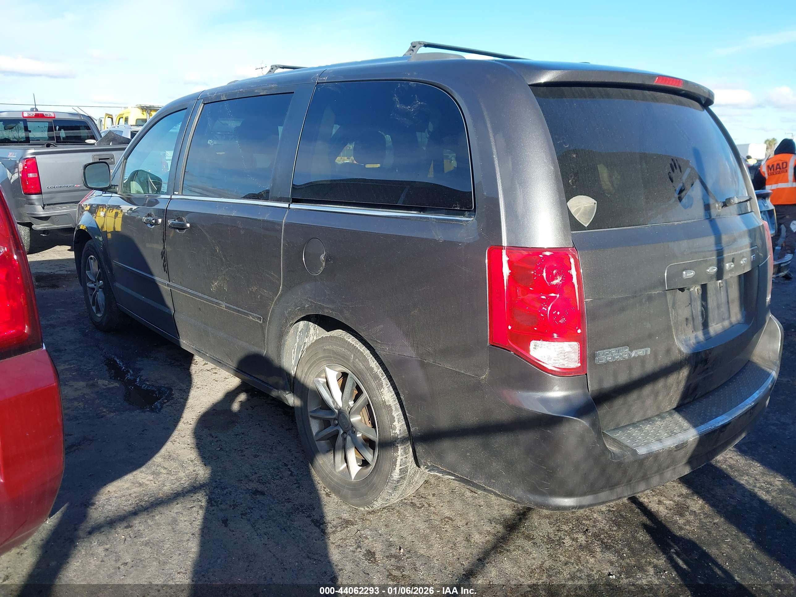 DODGE GRAND image 3